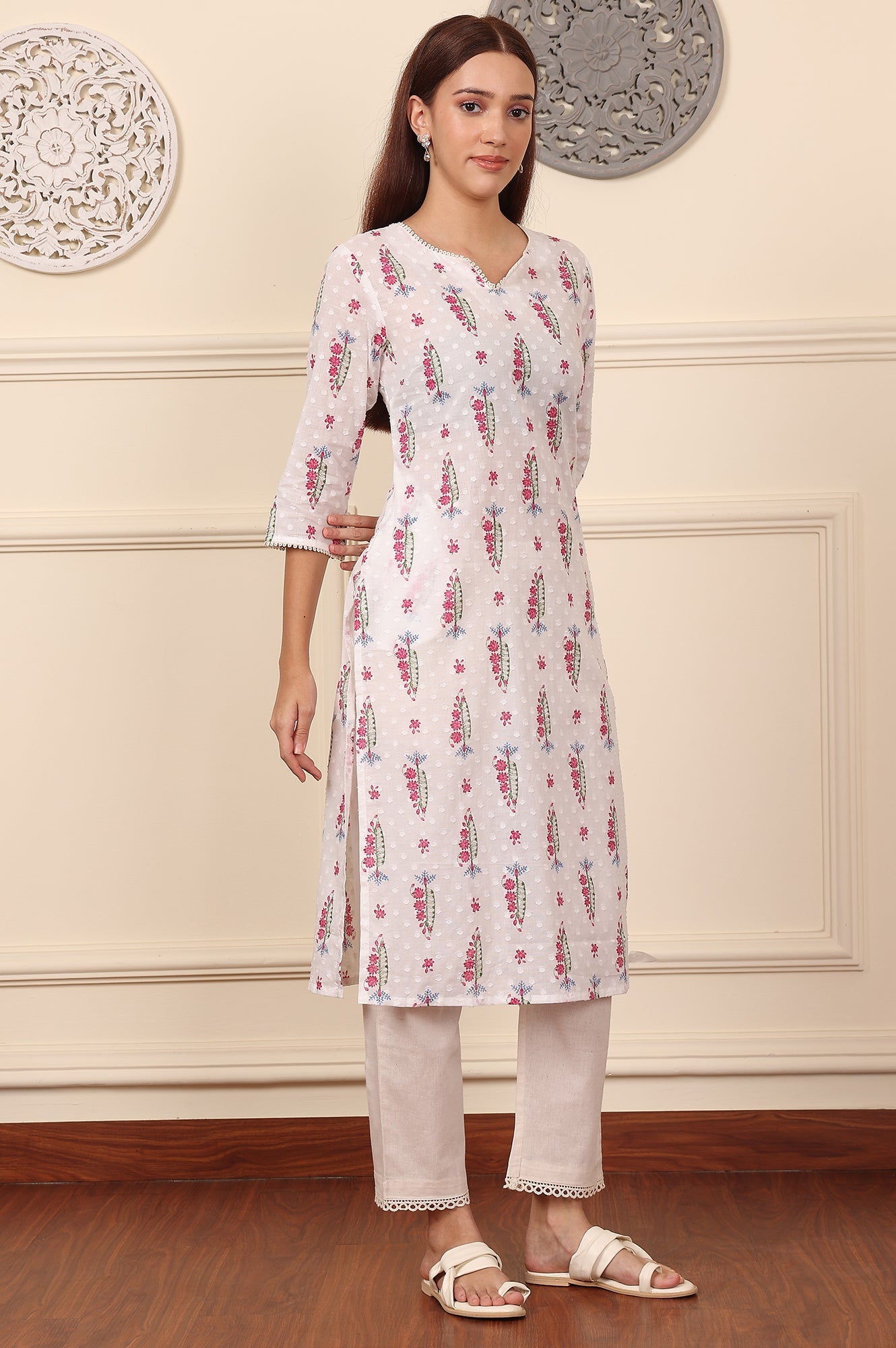 https://cdn.shopify.com/s/files/1/0722/3148/5636/files/24AUW12019-124748_4.jpg?v=1760484545