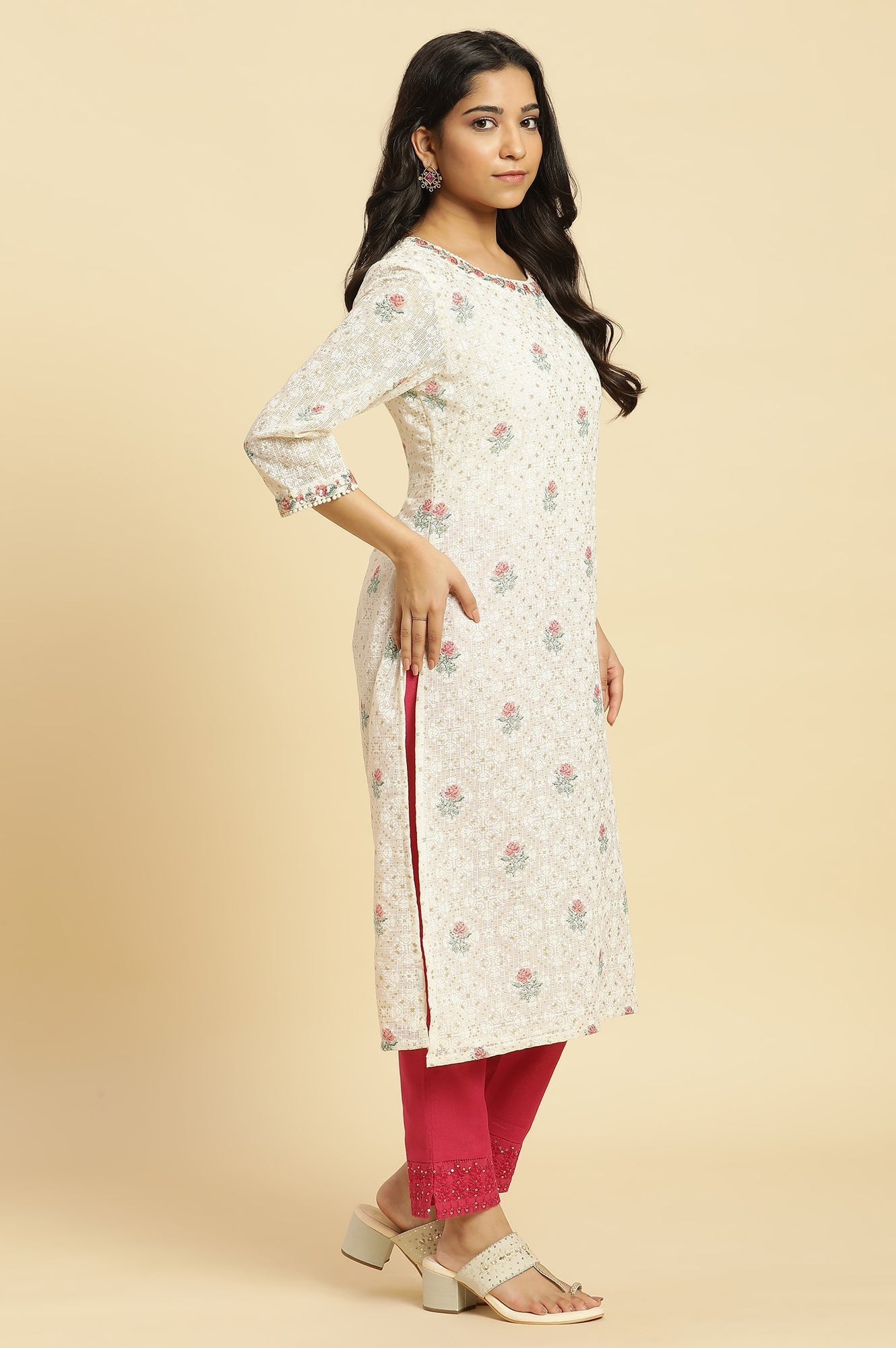 https://cdn.shopify.com/s/files/1/0722/3148/5636/files/24FESTW10936-119835_5_031ef14b-ff05-4d0b-af7b-a744f83b3d76.jpg?v=1760482164
