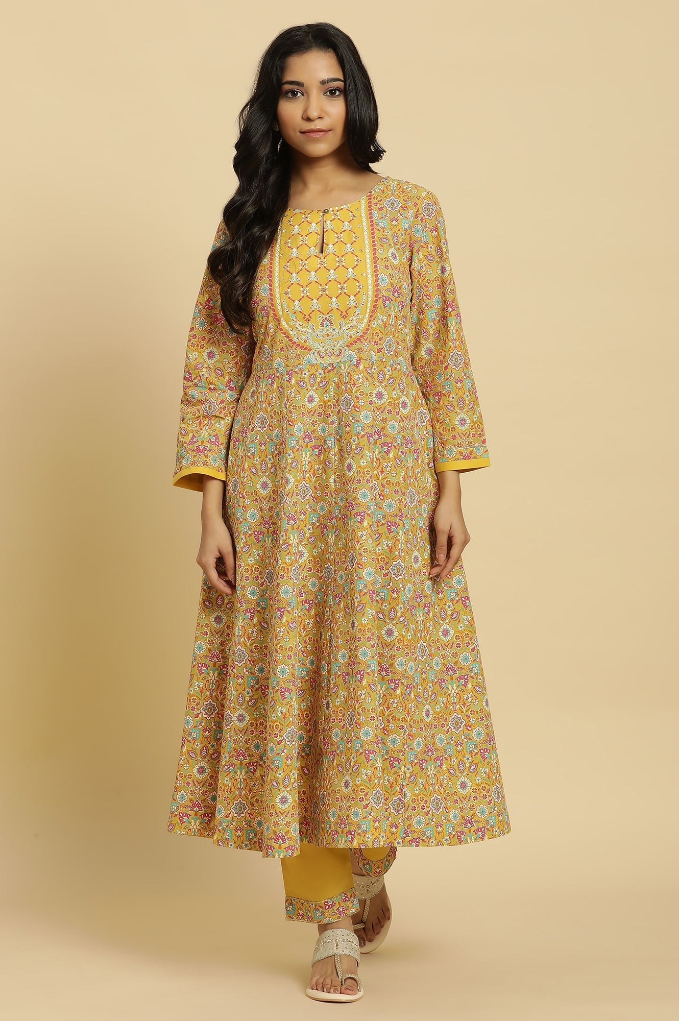 https://cdn.shopify.com/s/files/1/0722/3148/5636/files/24FESTWS10952-C7144_2_585d4cf4-4fe6-4792-913e-fad5af08f4e3.jpg?v=1772276654