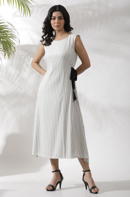 https://cdn.shopify.com/s/files/1/0722/3148/5636/files/24FEW10724-830325_1.jpg?v=1760465267