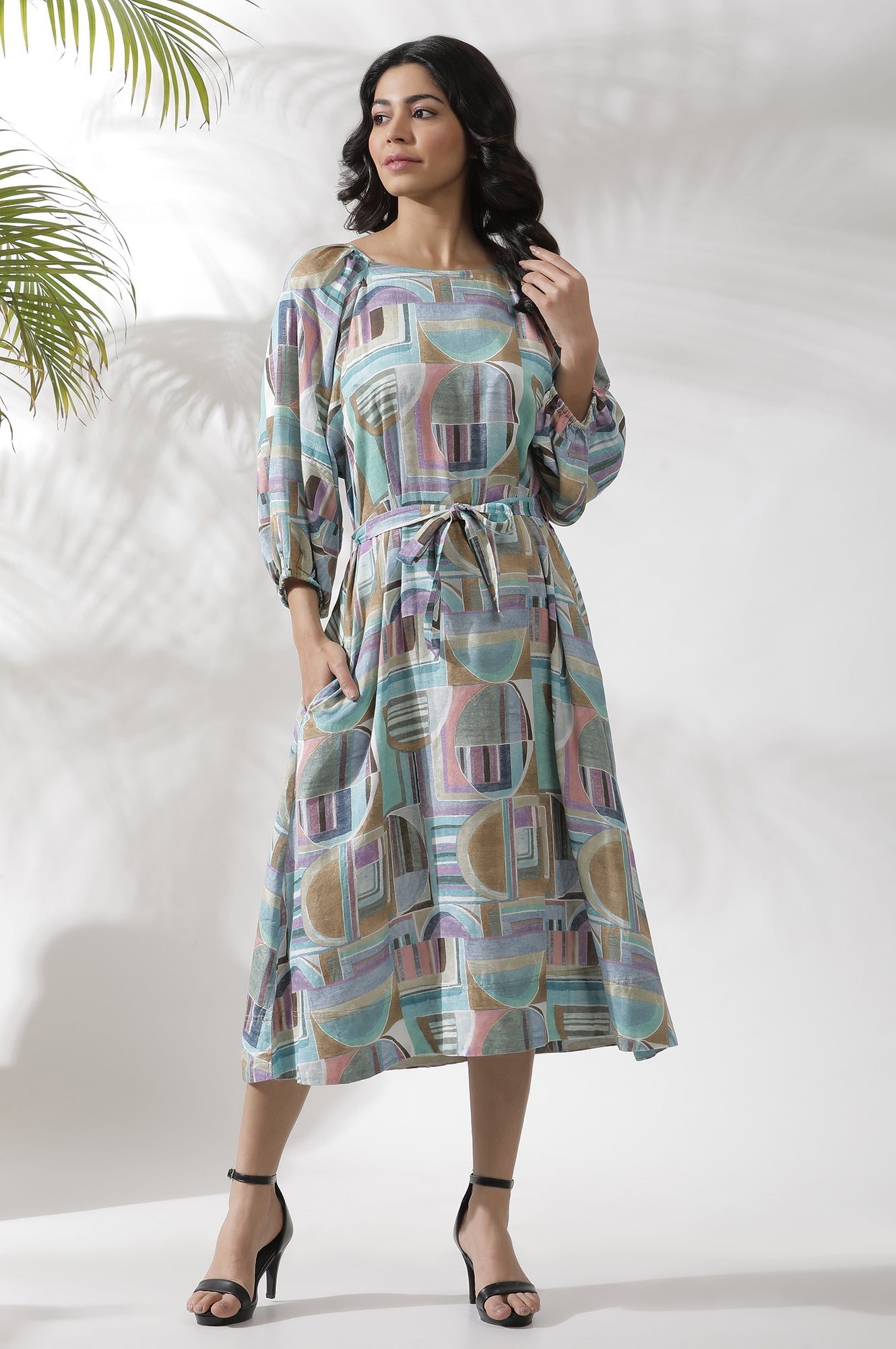 https://cdn.shopify.com/s/files/1/0722/3148/5636/files/24FEW10778-810652_1.jpg?v=1760602918