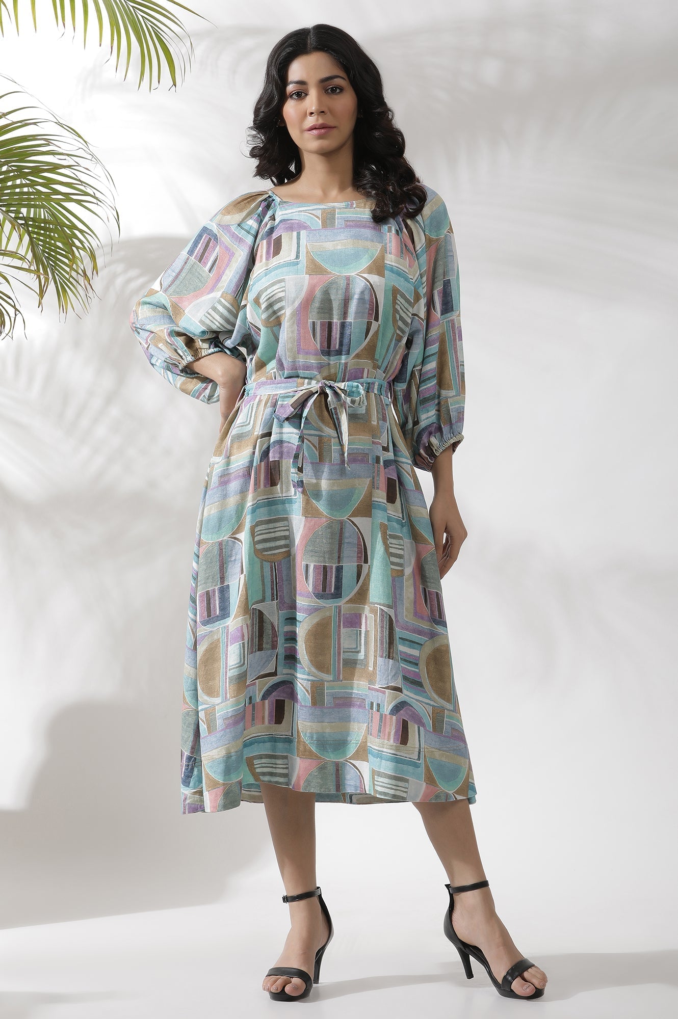 https://cdn.shopify.com/s/files/1/0722/3148/5636/files/24FEW10778-810652_2.jpg?v=1760602918