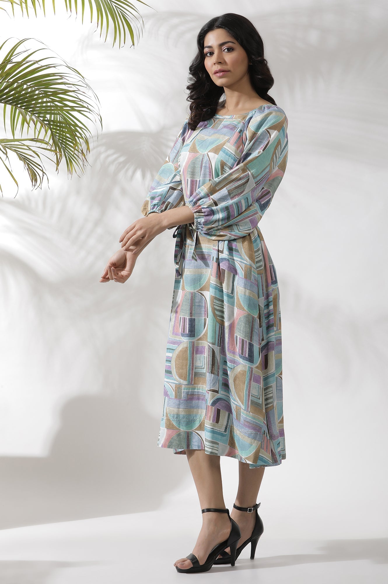 https://cdn.shopify.com/s/files/1/0722/3148/5636/files/24FEW10778-810652_3.jpg?v=1760602918