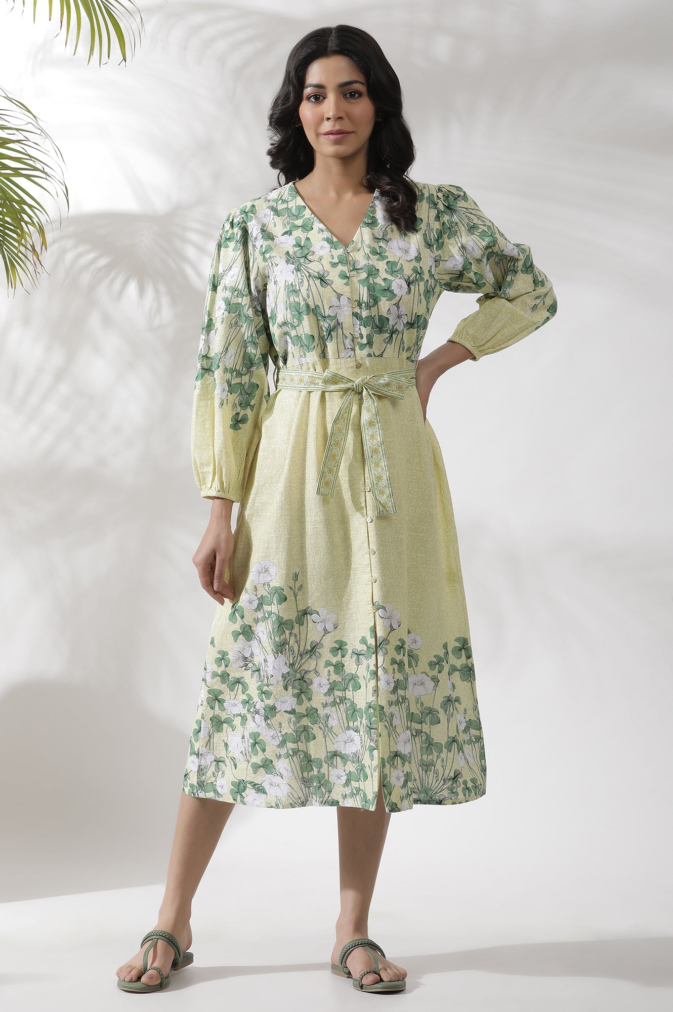 https://cdn.shopify.com/s/files/1/0722/3148/5636/files/24FEW10845-810683_2_aaa3ad9f-e91b-4e8c-a87a-d14feb3297ad.jpg?v=1760466552
