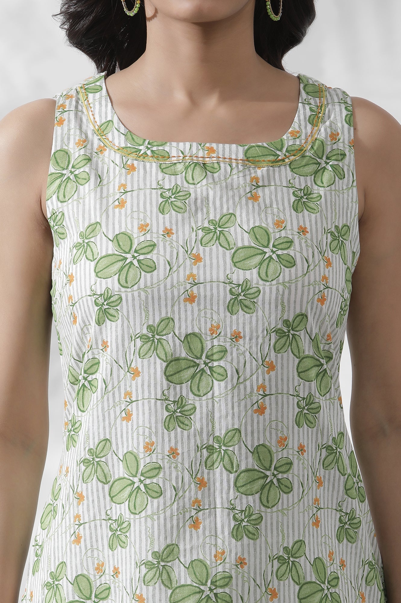 https://cdn.shopify.com/s/files/1/0722/3148/5636/files/24FEW11134-123203_6.jpg?v=1760464764