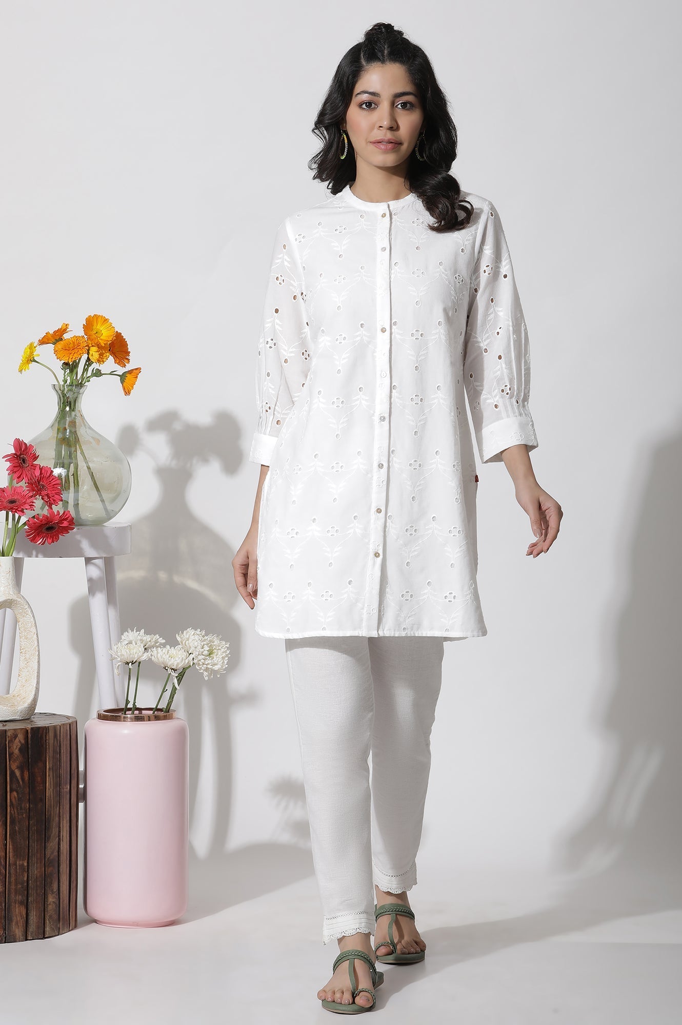 https://cdn.shopify.com/s/files/1/0722/3148/5636/files/24FEW11150-400369_1_ca855ccd-a7ed-4453-9327-0045d79c026d.jpg?v=1760465233