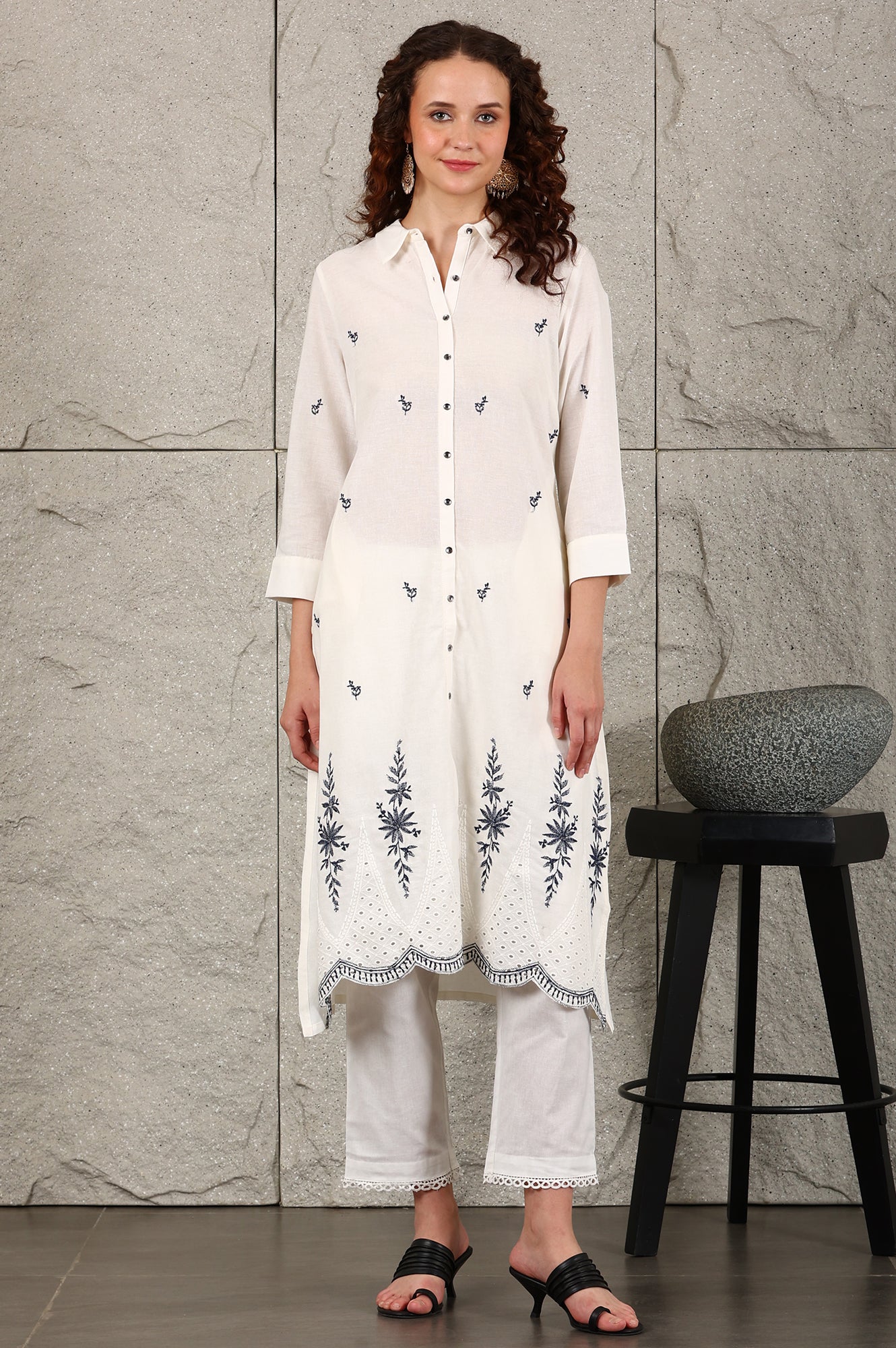 https://cdn.shopify.com/s/files/1/0722/3148/5636/files/24FEW11359-400547_2_c8a7e16a-3d7f-4e07-9258-71c2cffe707d.jpg?v=1760483645