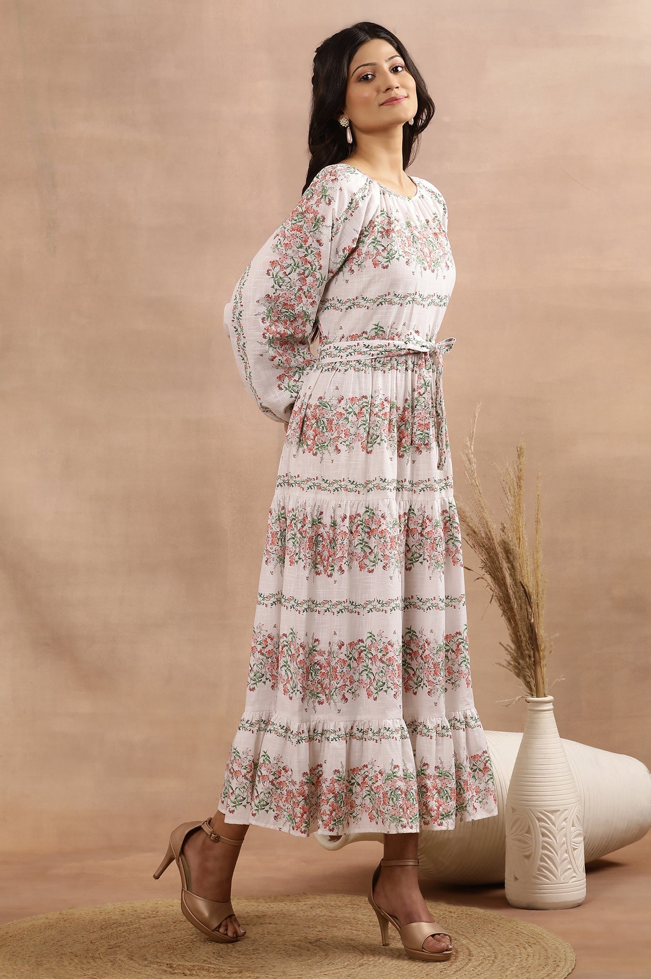 https://cdn.shopify.com/s/files/1/0722/3148/5636/files/24FEW11364-810682_5_9fb0f7d7-abe9-4b45-b3a8-d52926b2a2df.jpg?v=1760474986