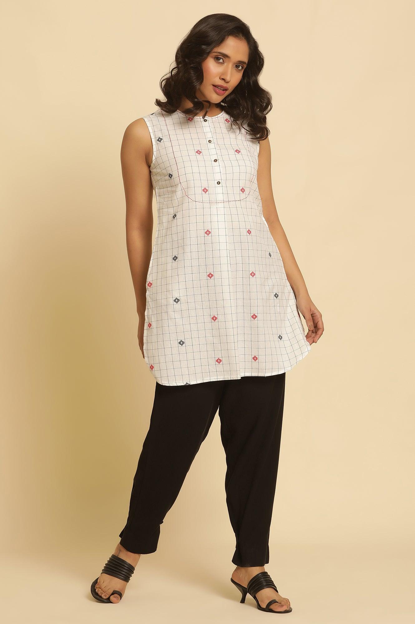 https://cdn.shopify.com/s/files/1/0722/3148/5636/files/24FEW30808-313592_5_fcbaf286-6923-4022-a4db-128b4e1435c3.jpg?v=1760464539
