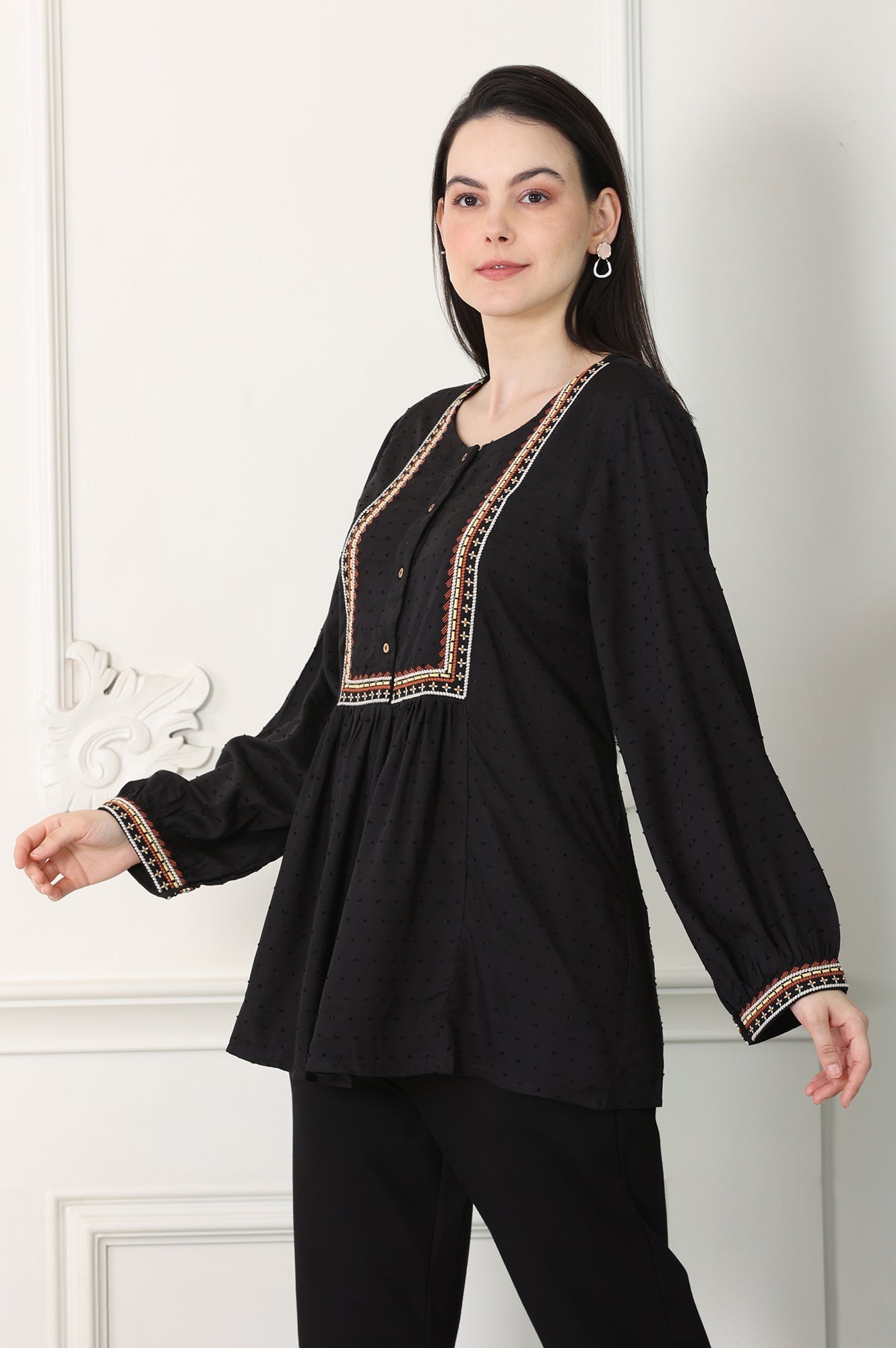 https://cdn.shopify.com/s/files/1/0722/3148/5636/files/24FEW30904-221983_4_b424e0c4-e1a6-49b0-9473-df0311112aae.jpg?v=1760483670