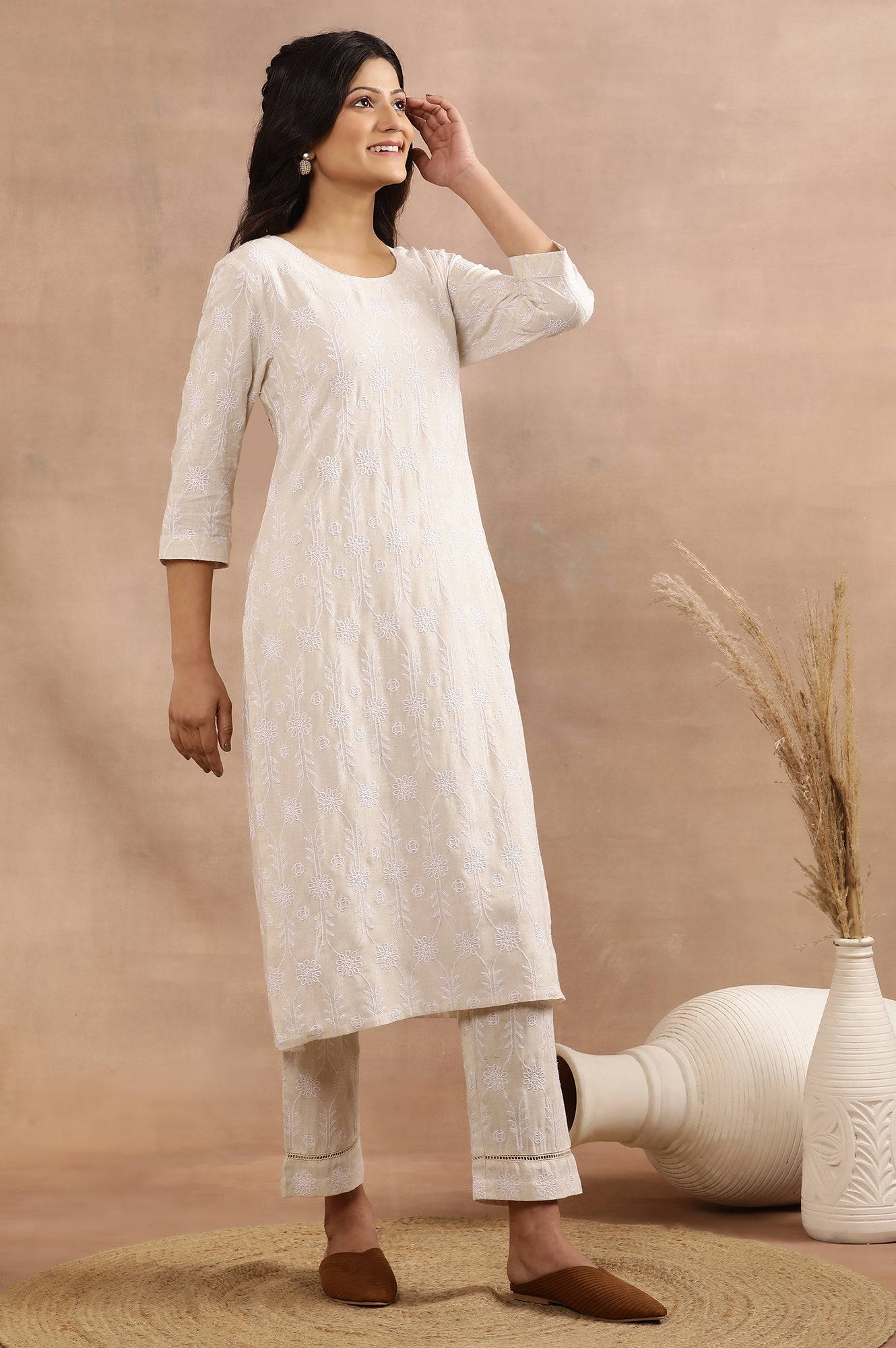 https://cdn.shopify.com/s/files/1/0722/3148/5636/files/24FEWS11148-400367_5_36944441-54f5-45fa-bb5d-bc857a9c01db.jpg?v=1772277236