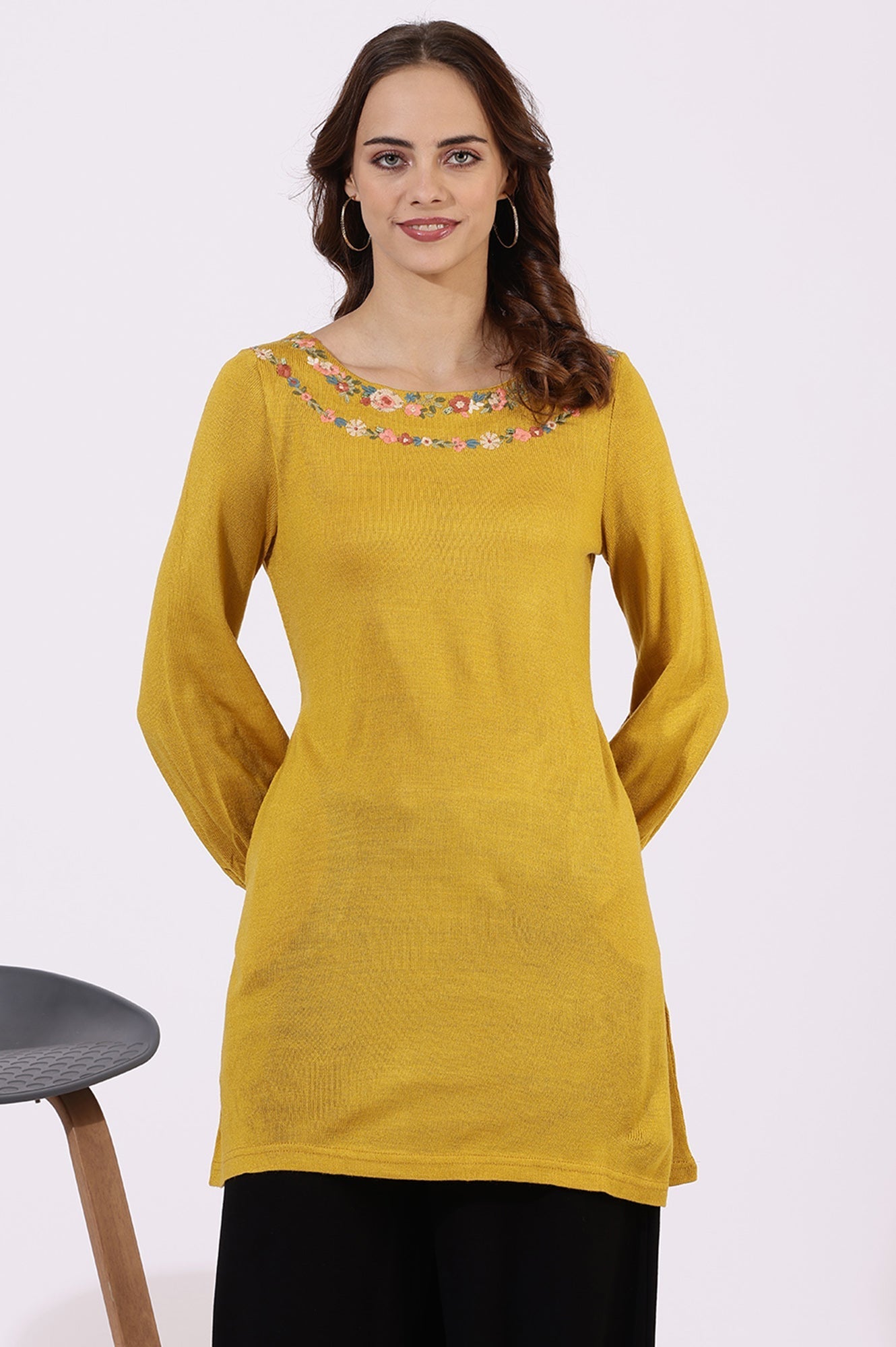 https://cdn.shopify.com/s/files/1/0722/3148/5636/files/24NOW31119-219948_1.jpg?v=1760493931