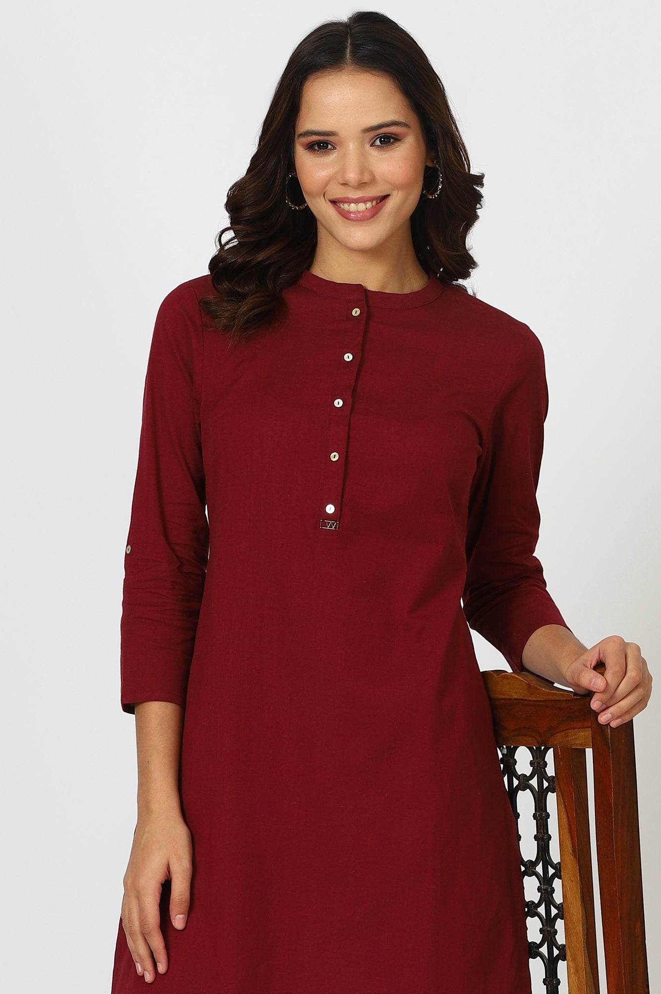https://cdn.shopify.com/s/files/1/0722/3148/5636/files/24ONW12285-222984_1.jpg?v=1772278934