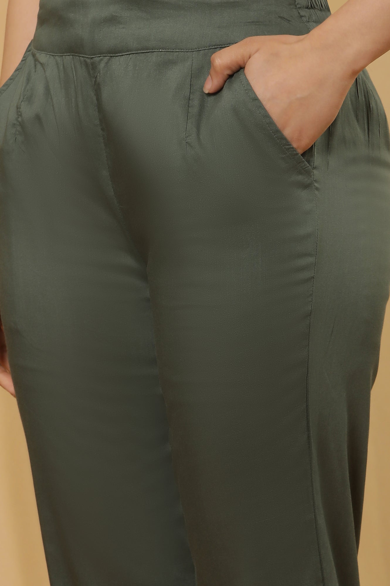 https://cdn.shopify.com/s/files/1/0722/3148/5636/files/24ONWS19068-120345_9_78f5a3bb-93e7-4e69-ab38-67c33328df37.jpg?v=1772277078