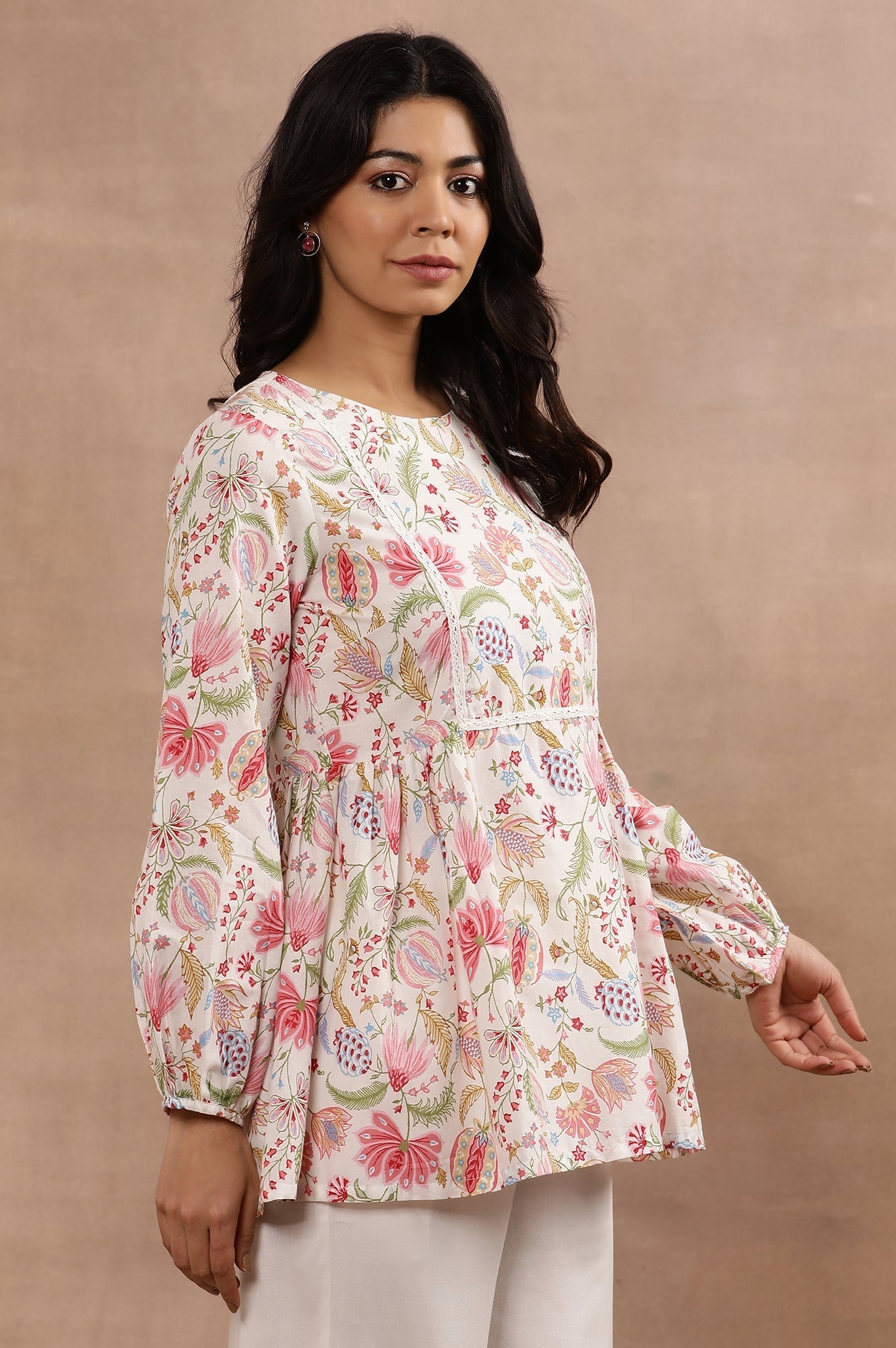 https://cdn.shopify.com/s/files/1/0722/3148/5636/files/24ONWS30655-121539_4_296058c8-e9eb-4a3e-be14-1d6dcb49be25.jpg?v=1772275948