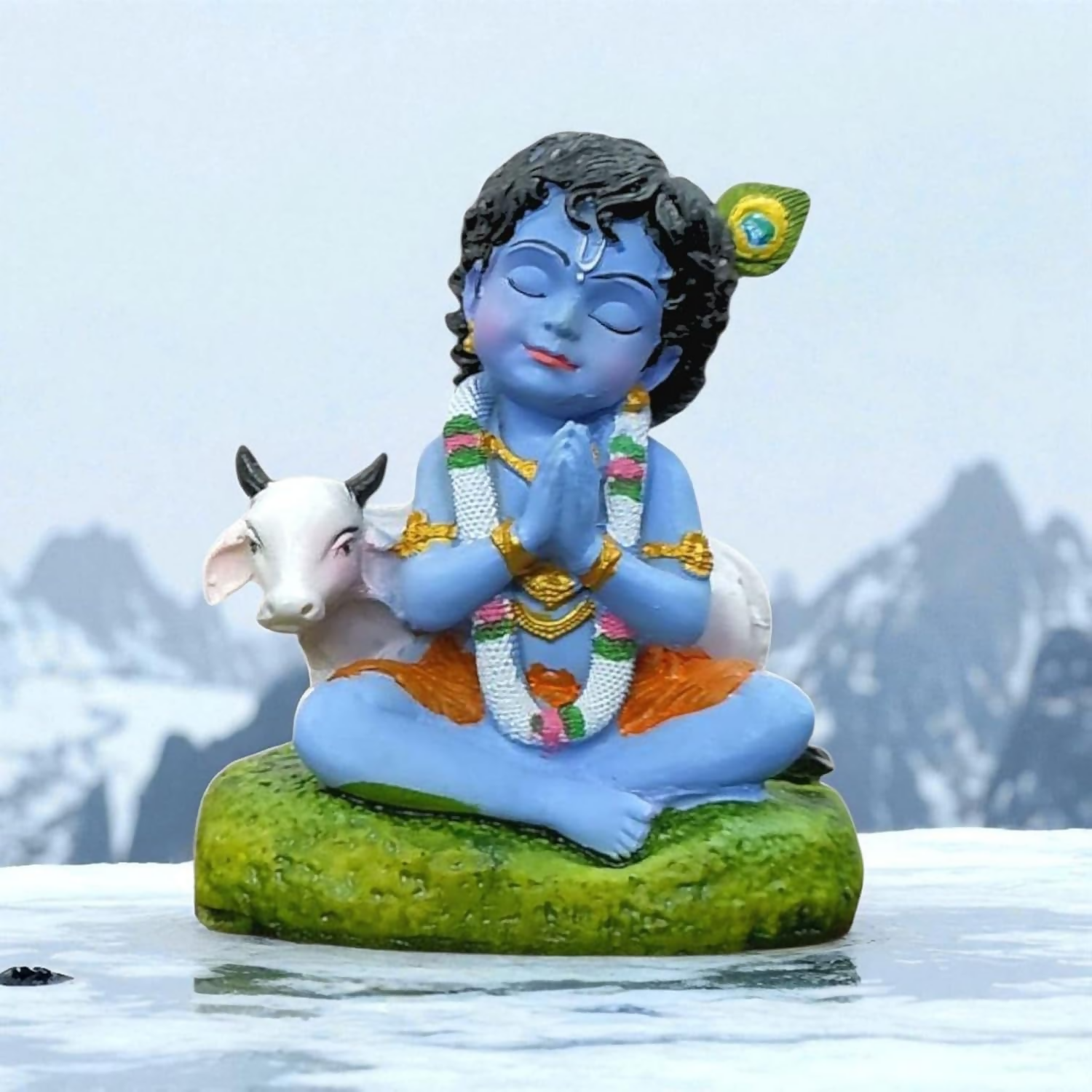 Krishna Laddu Gopal Murti with Cow - Dista