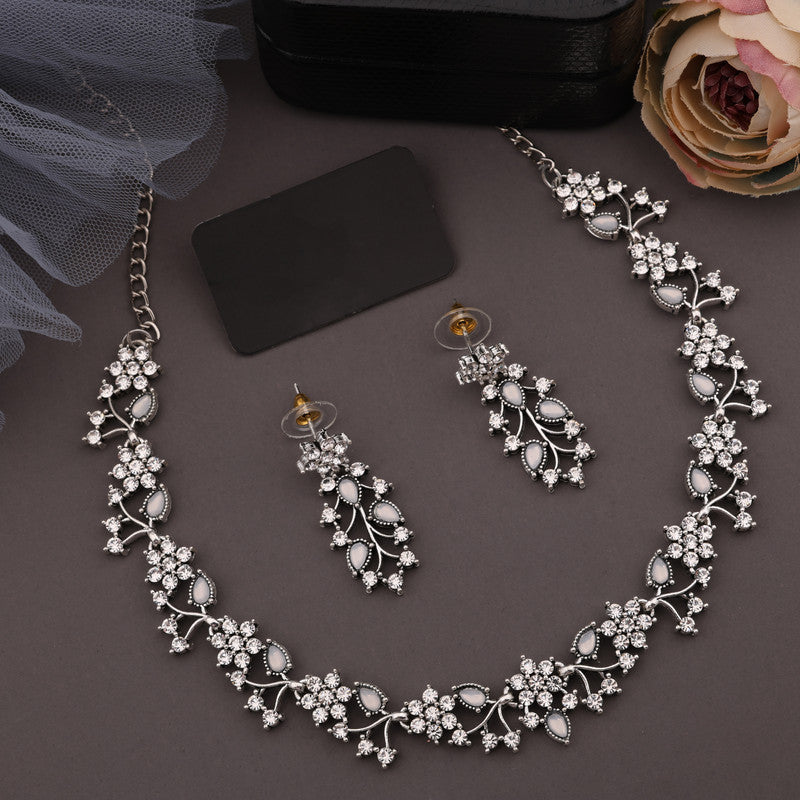 Tehzeeb Creations Silver Pleated White Diamond With White Beads Necklace Set - Distacart