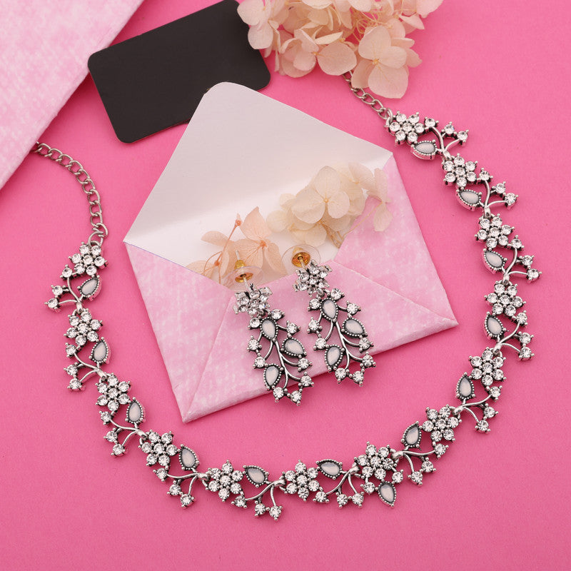 Tehzeeb Creations Silver Pleated White Diamond With White Beads Necklace Set - Distacart