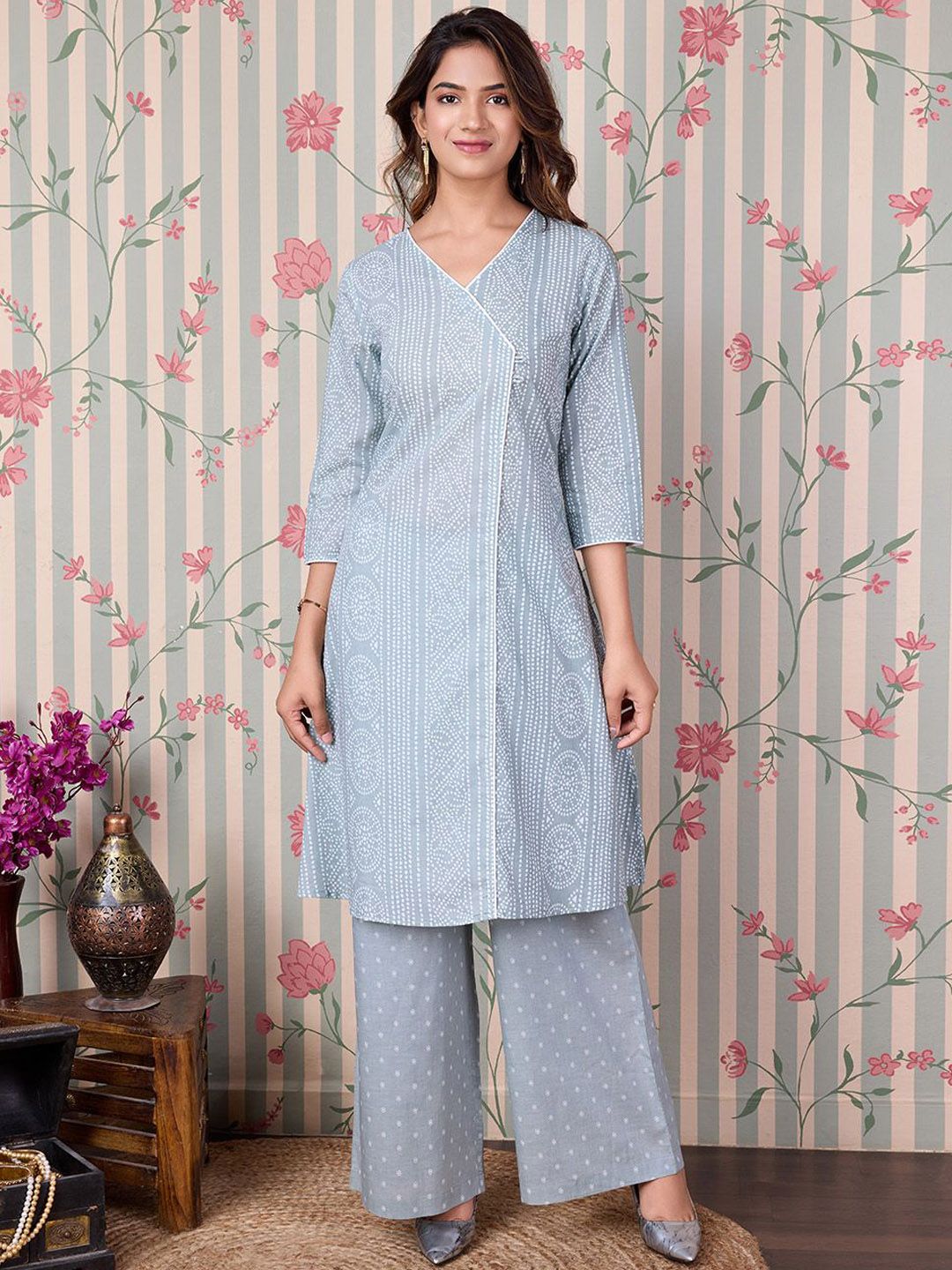 Ode by House of Pataudi Printed Angrakha Pure Cotton Kurta with Trousers - Distacart