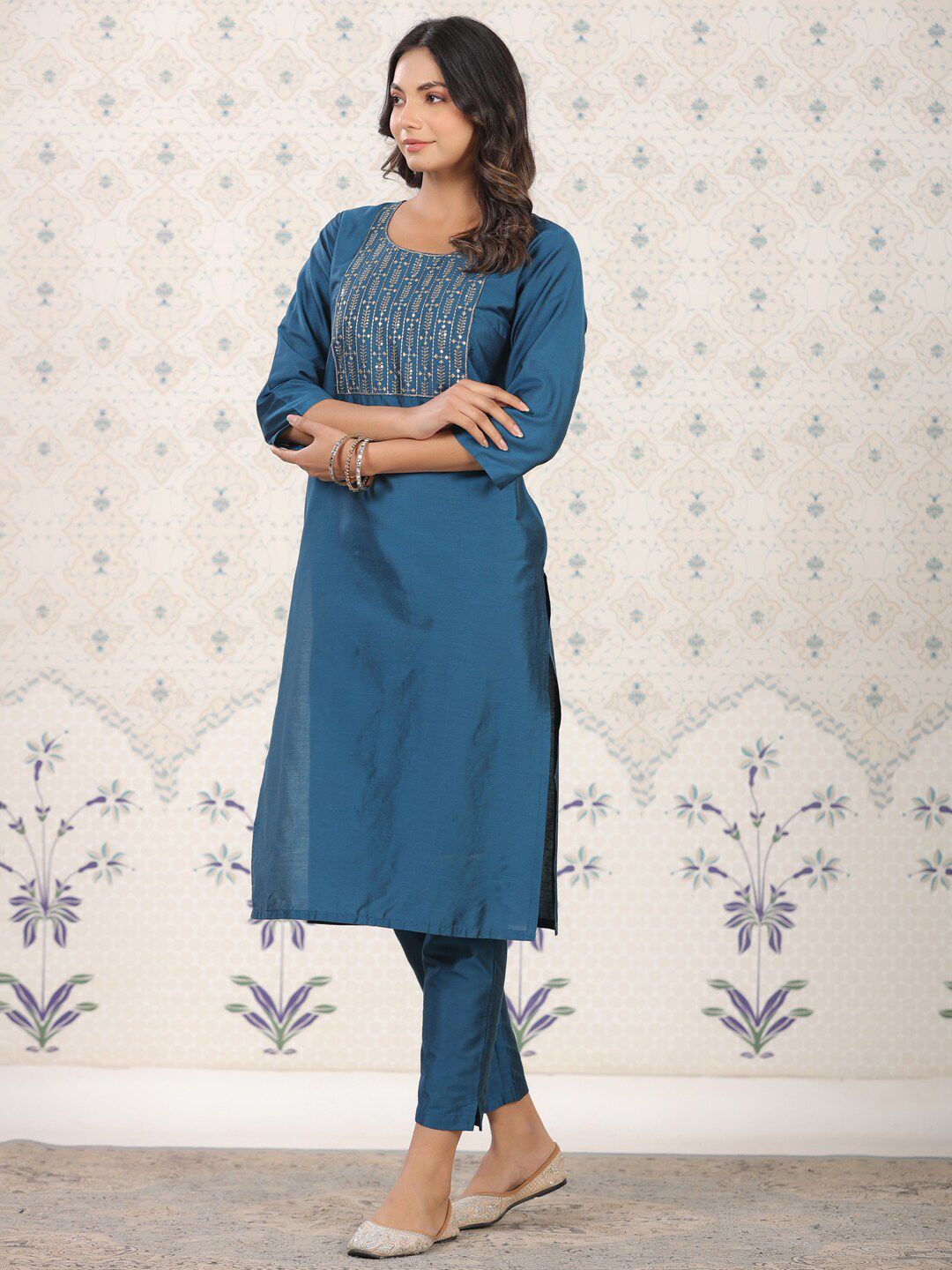 Ode by House of Pataudi Blue Round Neck Embroidered Straight Kurta With Trouser - Distacart