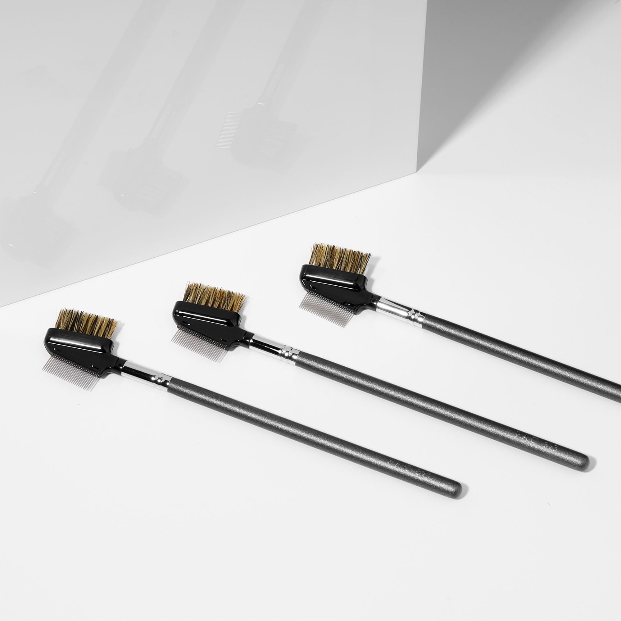 PAC Studio Eyebrow Brush - 323