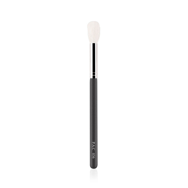 PAC Powder Highlighter Brush 036