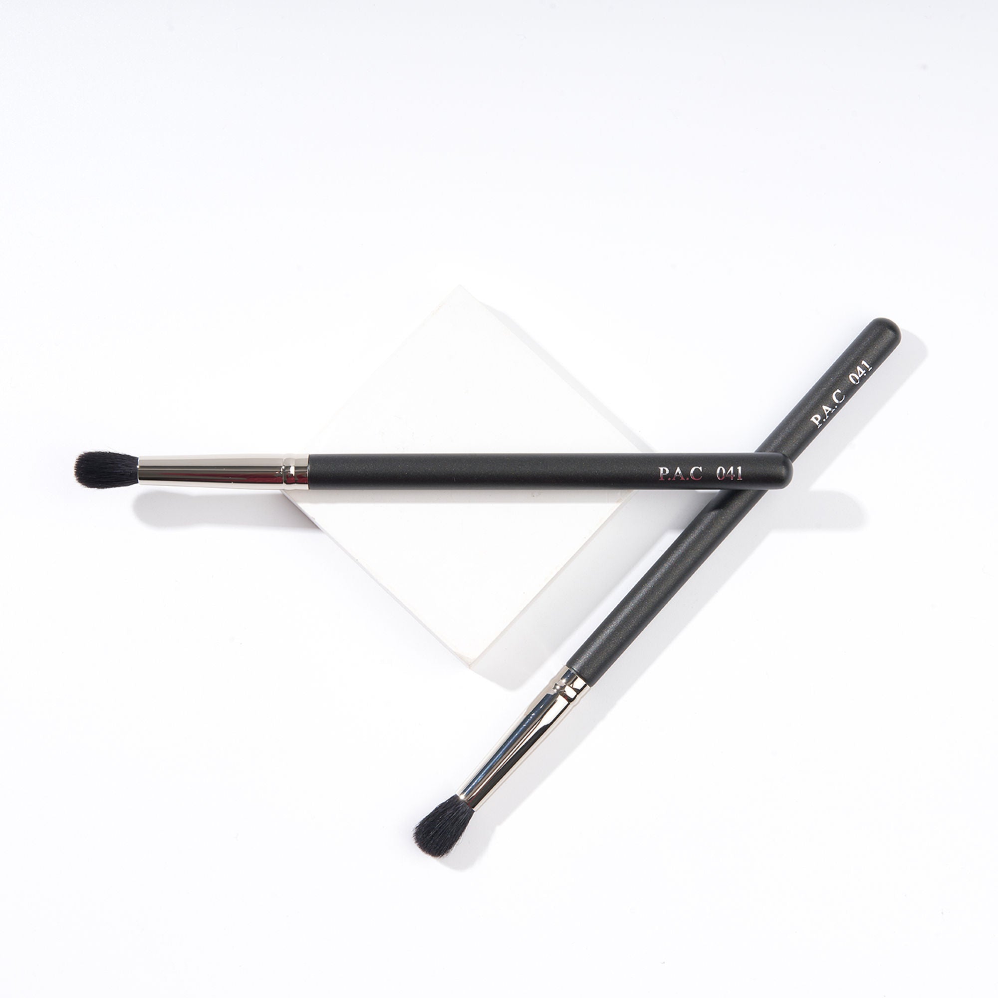 PAC Studio Blending Eyeshadow Brush - 041