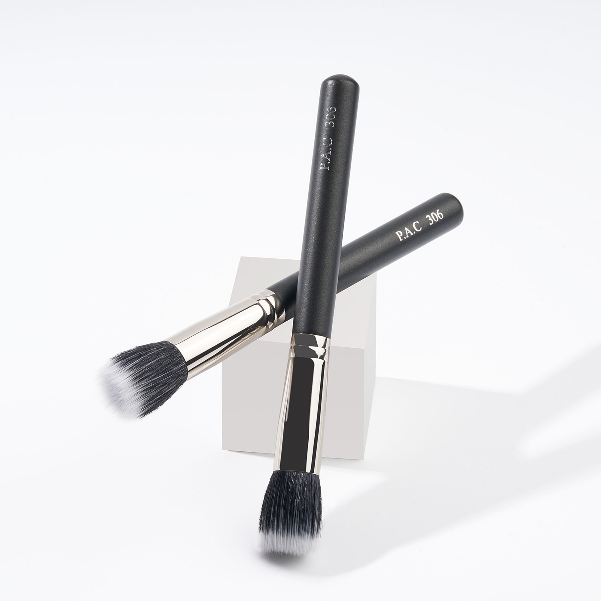PAC Studio Blending Foundation Brush - 306 - Distacart