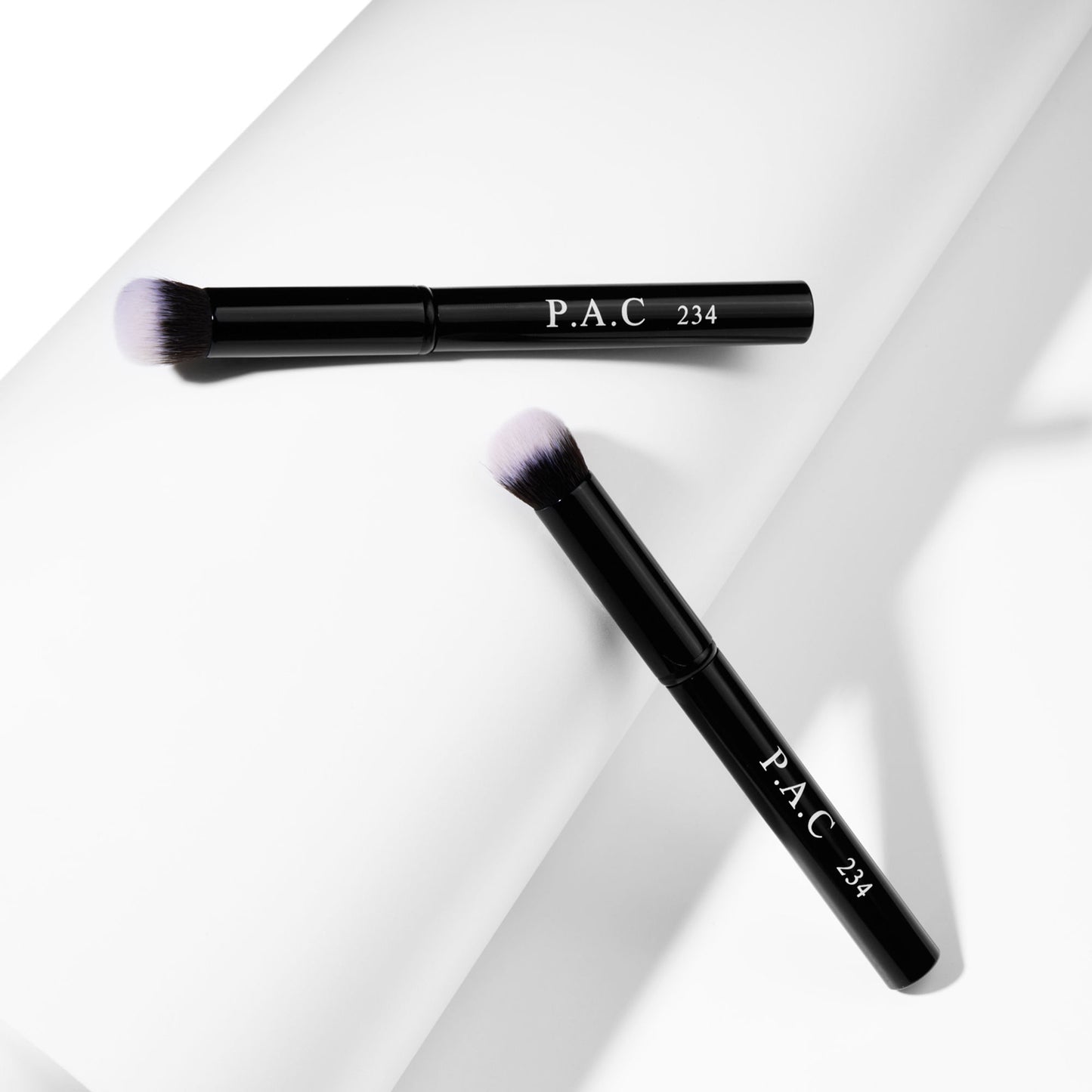 PAC Studio Powder Brush - 234 - Distacart
