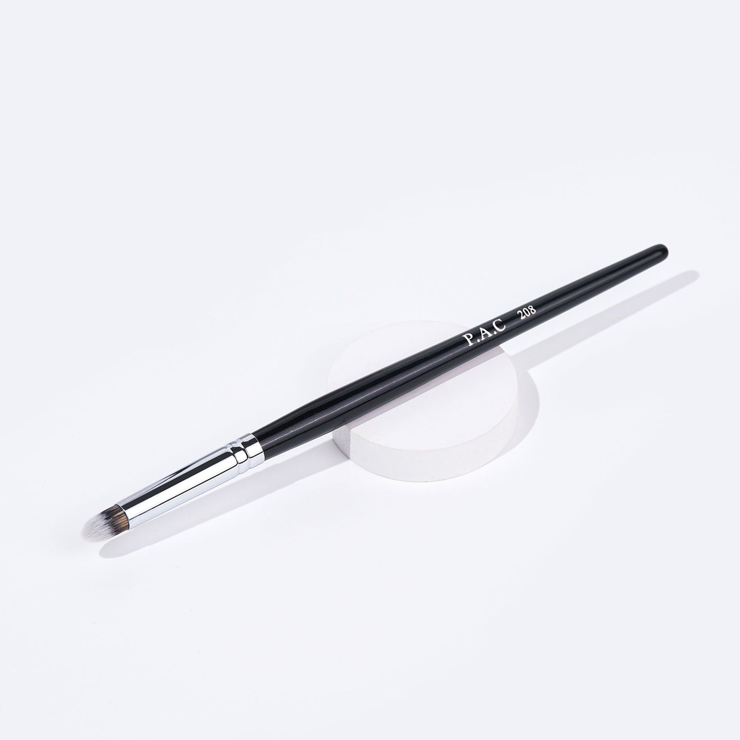 PAC Studio Blending Eyeshadow Brush - 208 - Distacart