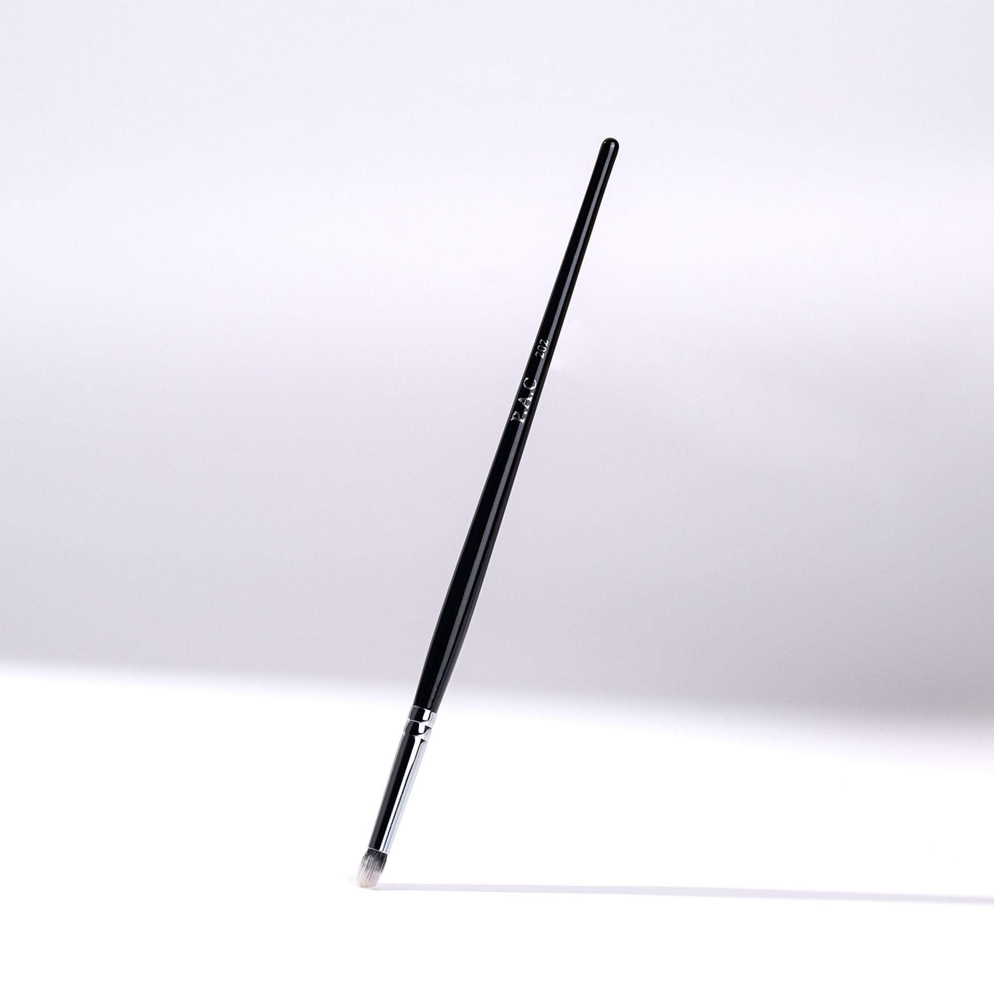 PAC Studio Blending Eyeshadow Brush - 202 - Distacart