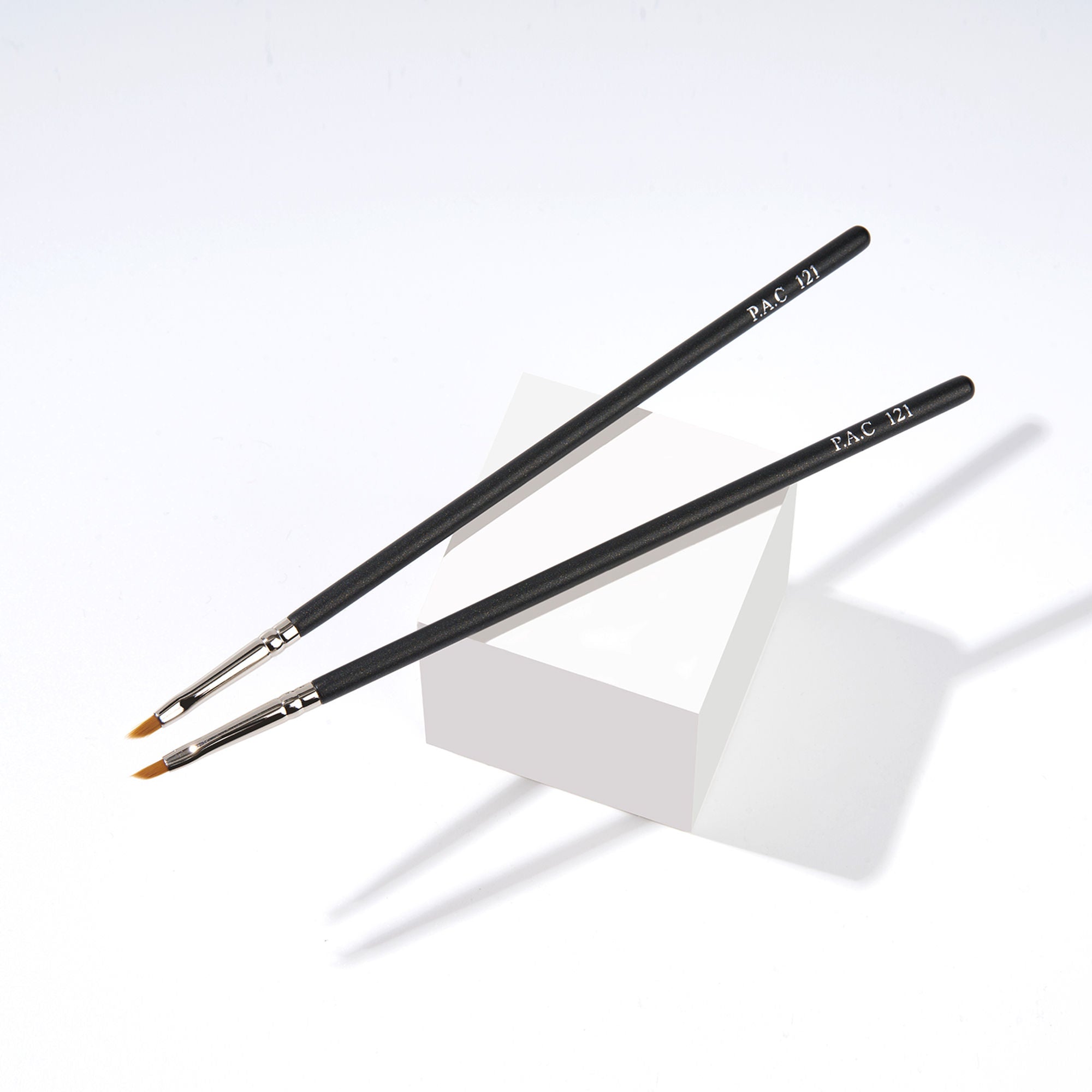 PAC Studio Eyeliner Brush - 121 - Distacart