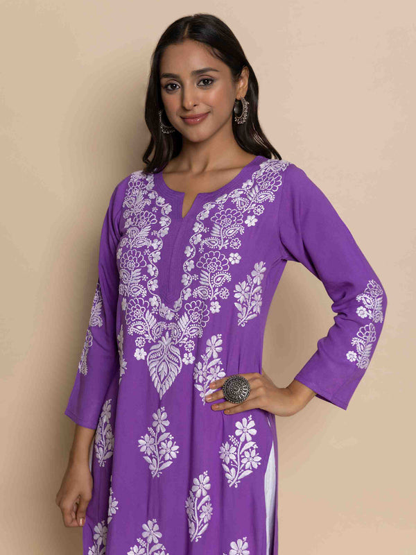 HOUSE OF KARI Floral Chikankari Embroidered Notched Round Neck Straight Kurta - Distacart