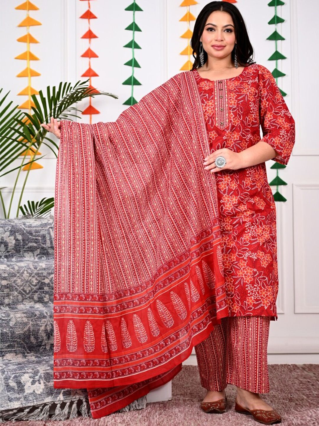 Swasti Plus Size Floral Printed Regular Pure Cotton Kurta With Trousers & Dupatta