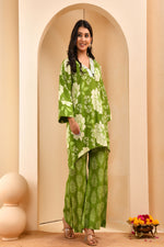 Thumbnail for Vaasva Women Green Cotton Cord Set With Printed Pants