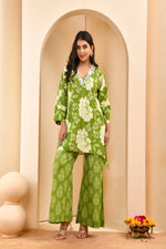 Thumbnail for Vaasva Women Green Cotton Cord Set With Printed Pants