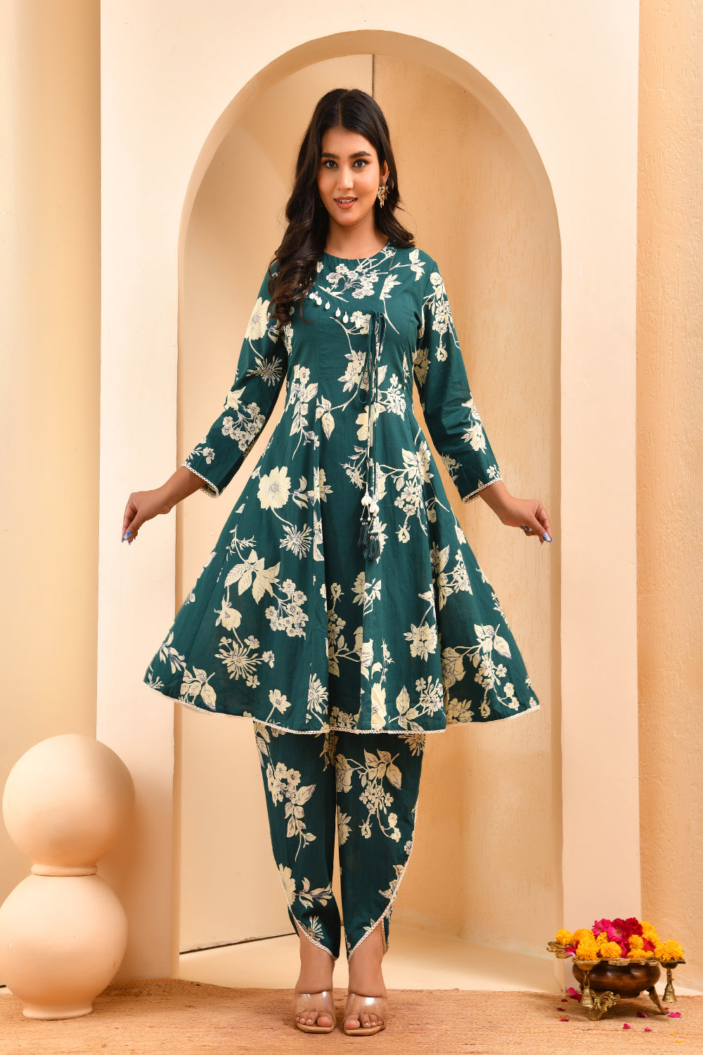 Vaasva Women Green Short Anarkali Kurta With Printed Pants - Distacart