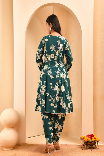 Vaasva Women Green Short Anarkali Kurta With Printed Pants - Distacart
