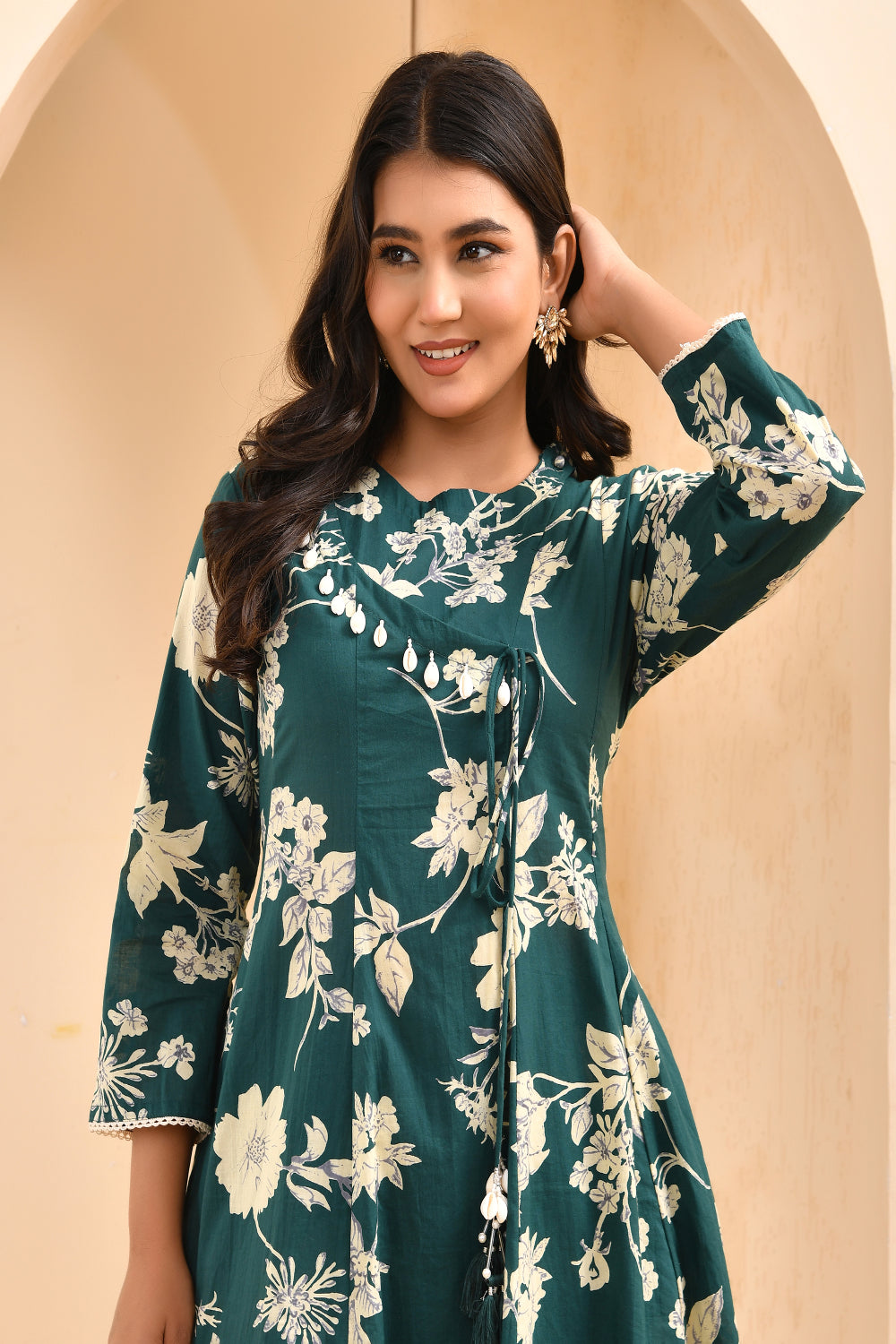 Vaasva Women Green Short Anarkali Kurta With Printed Pants - Distacart