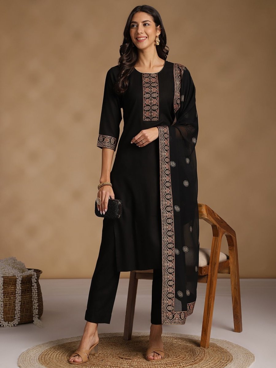 Anouk Regular Printed Kurta with Trousers & With Dupatta - Distacart