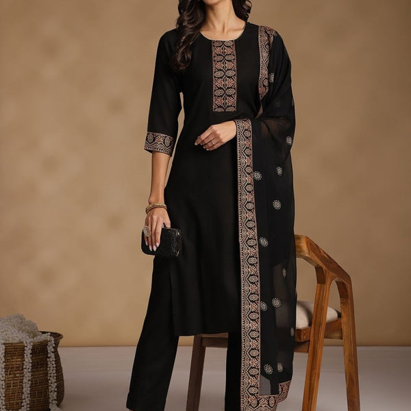 Anouk Regular Printed Kurta with Trousers & With Dupatta - Distacart