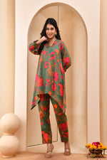 Thumbnail for Vaasva Women Floral Printed Kurta Pant Set