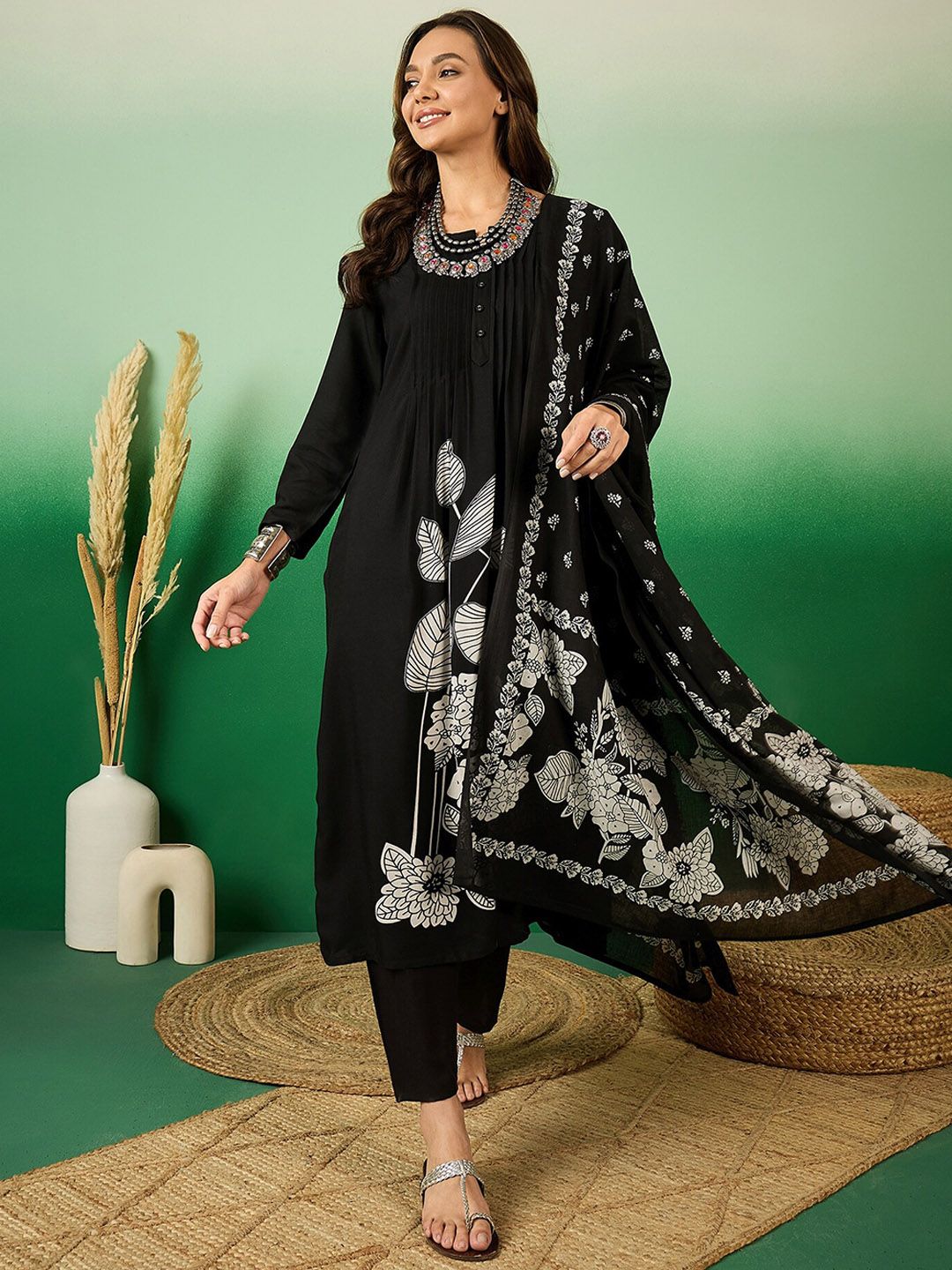 Sangria Floral Printed A-Line Kurta With Trouser & Dupatta - Distacart