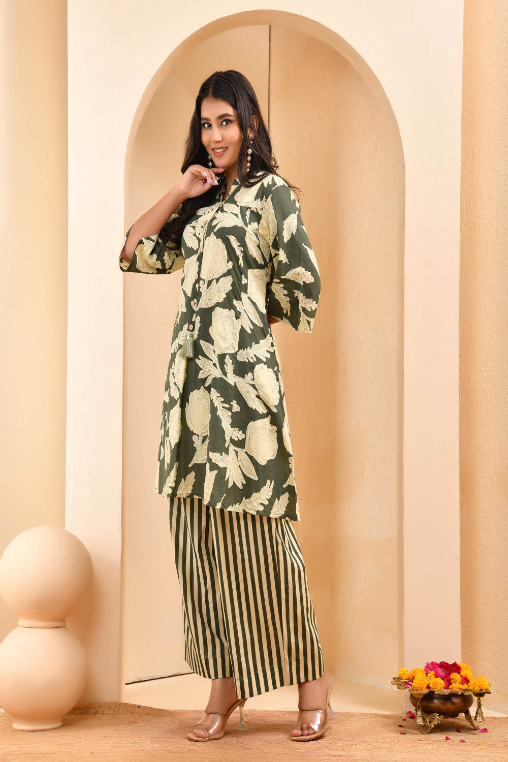 Vaasva Women Floral Aline Printed Cord Set