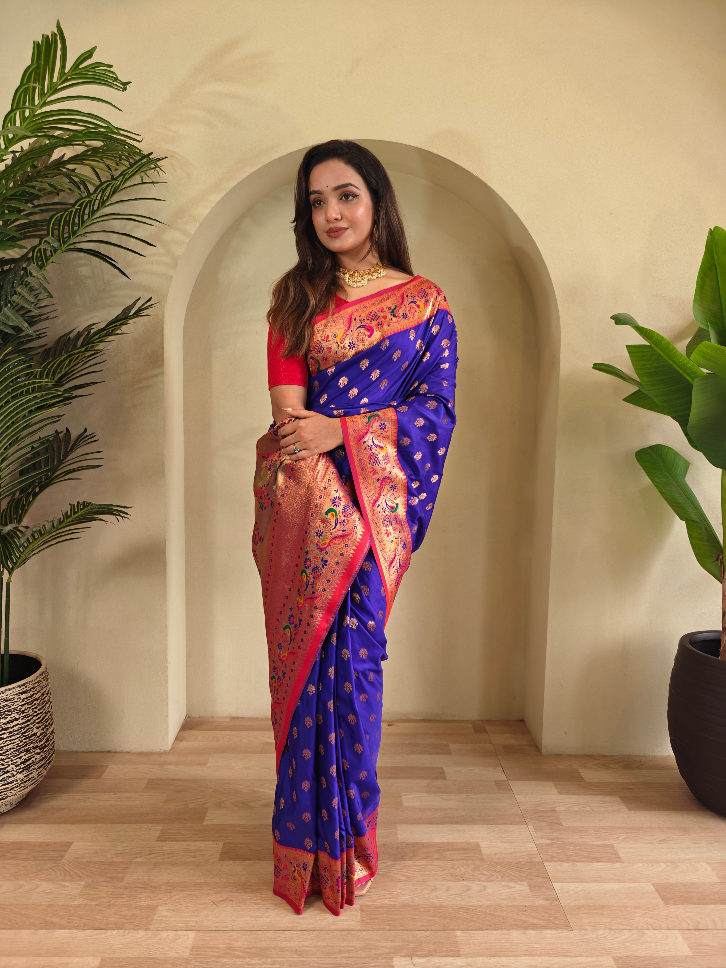 Mameraa Sarees Paithani Silk Blend Weaving Saree With Contrast Blouse-Violet - Dista