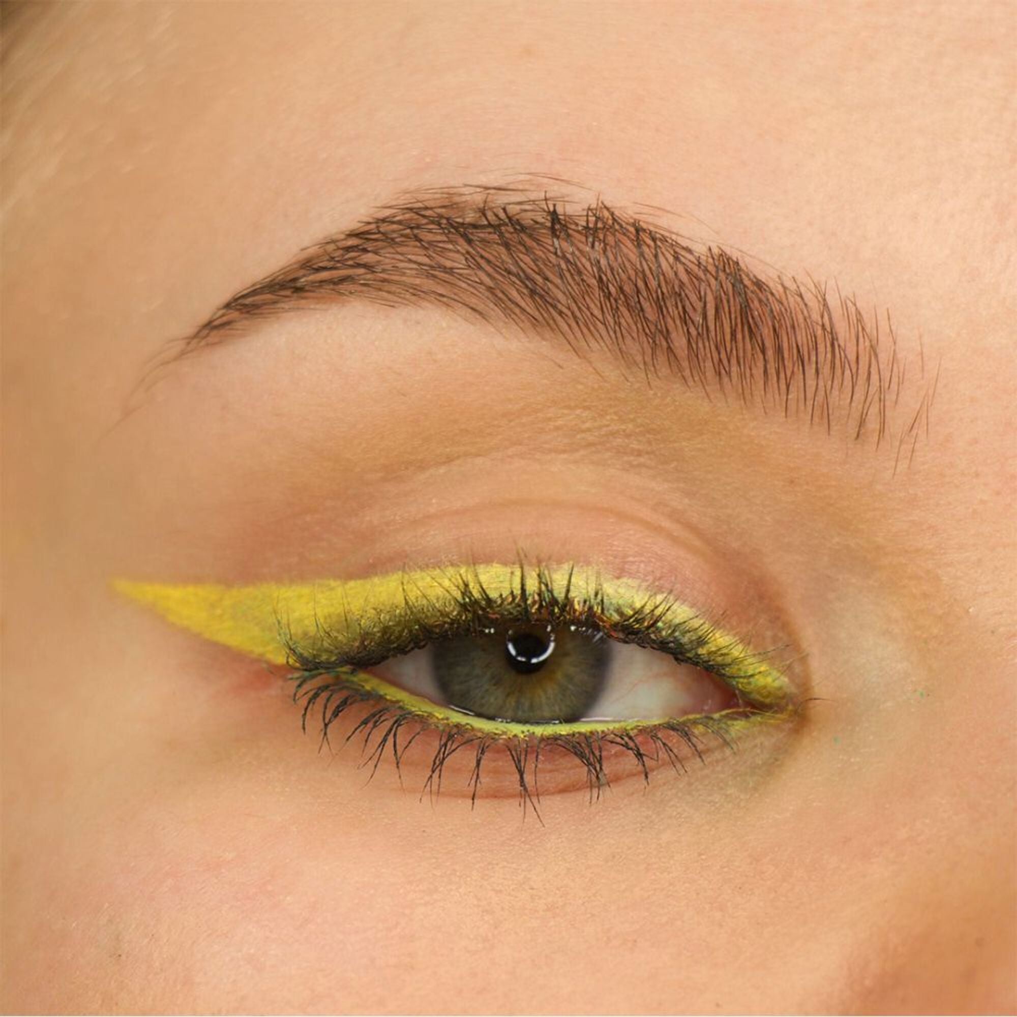 Makeup Revolution Streamline Waterline Eyeliner Pencil-Ultra Creamy Smudge Proof Smokey Looks - Yellow - Distacart