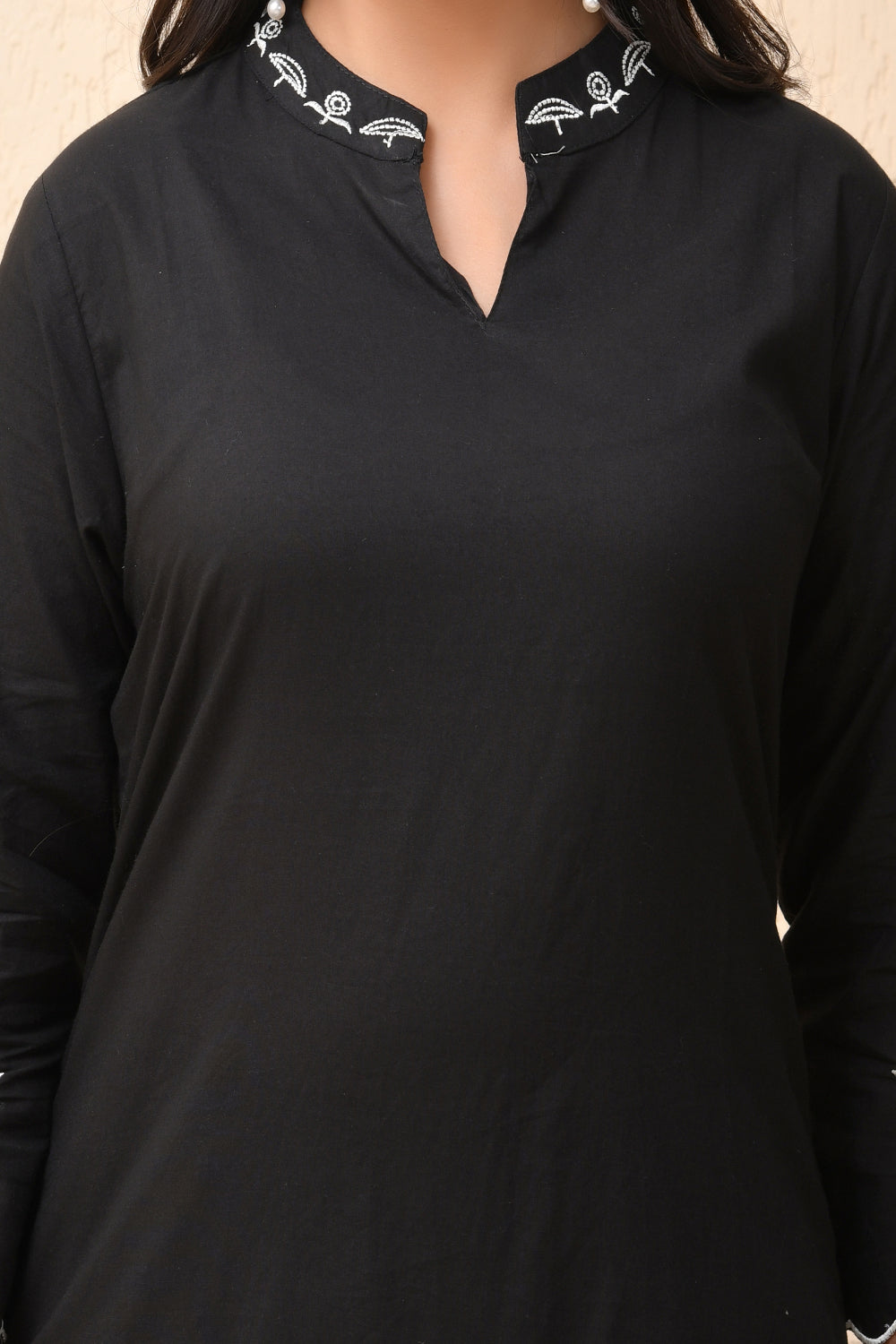 Vaasva Women Black Embroidered Suit Set