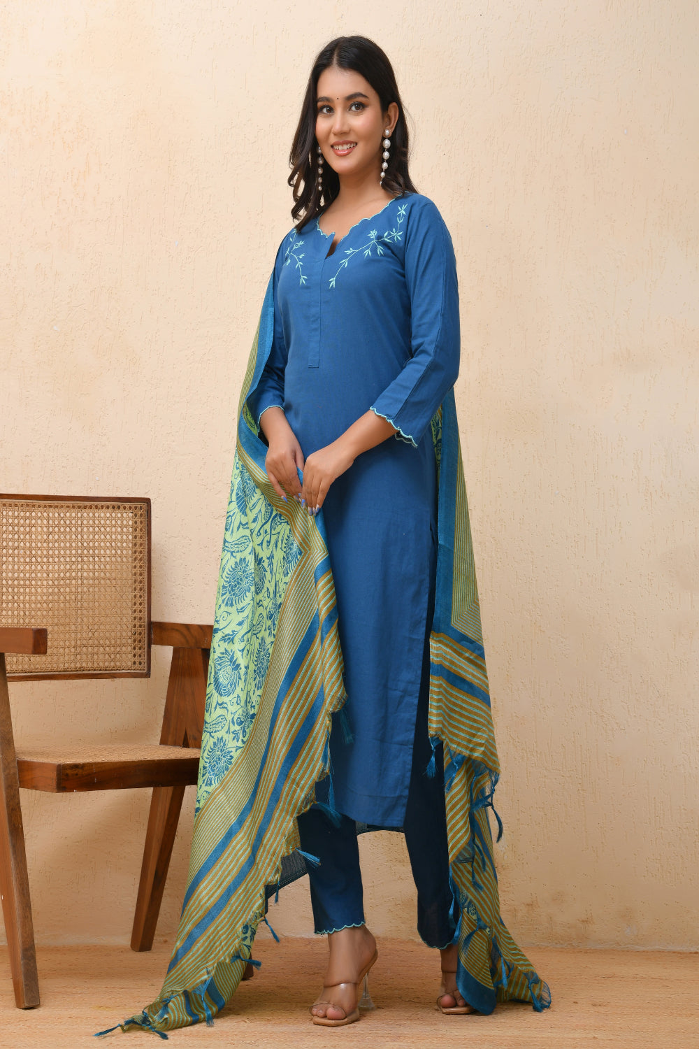 Vaasva Women Black Embroidered Suit Set