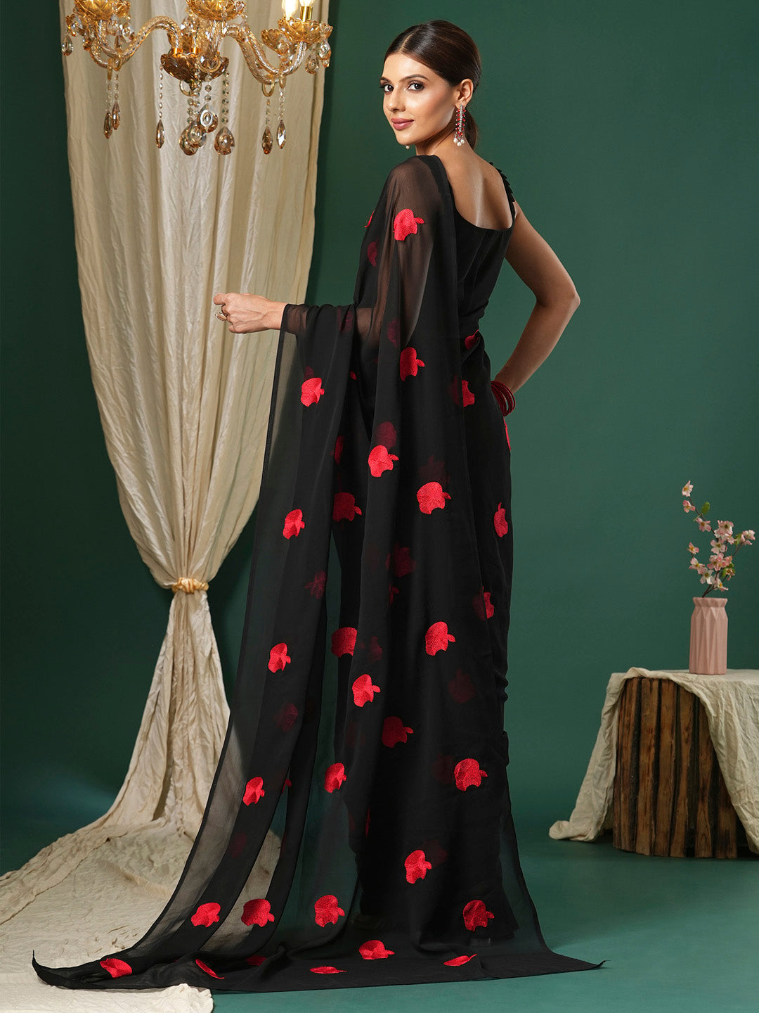 NOZ2TOZ Women's Georgette Black Embroidered Designer Saree With Blouse Piece - Distacart