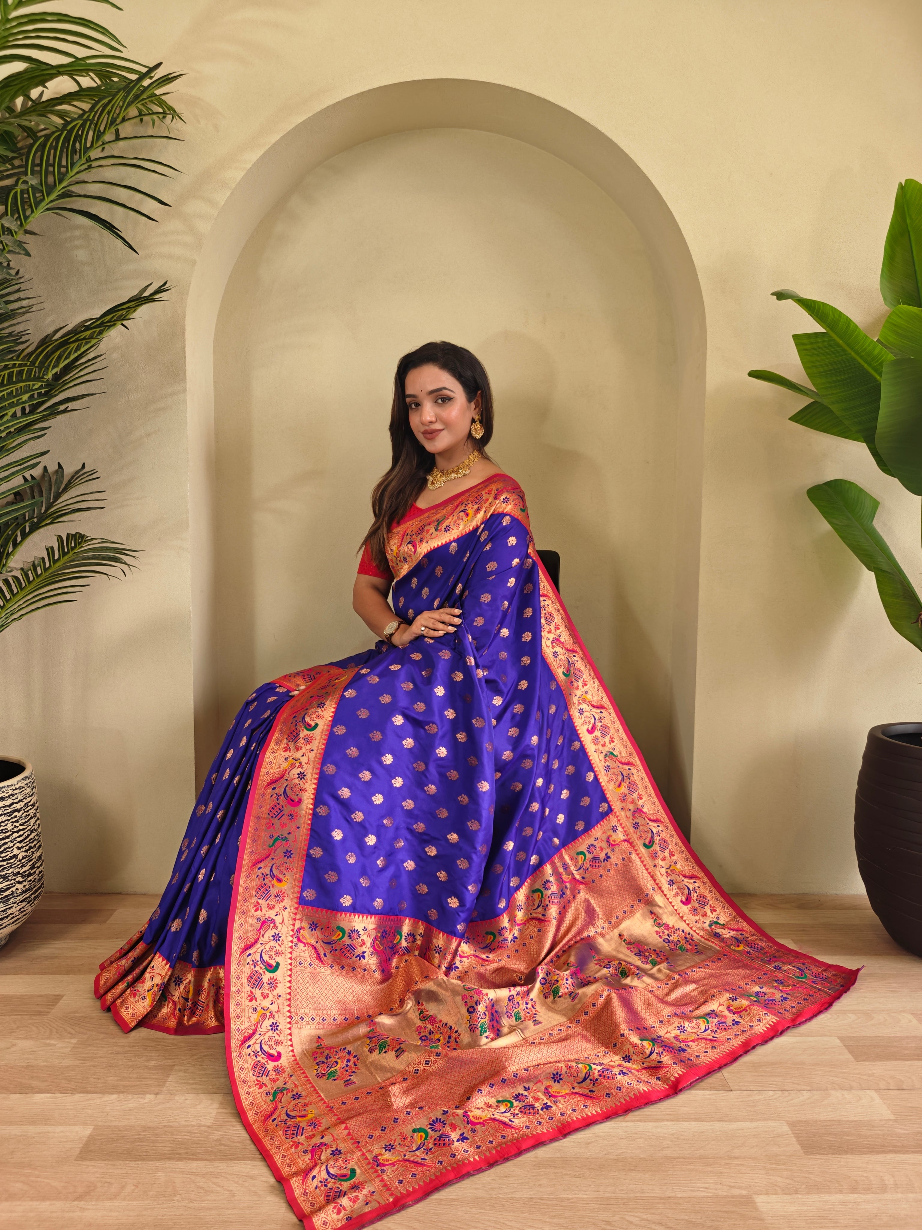 Mameraa Sarees Paithani Silk Blend Weaving Saree With Contrast Blouse-Violet - Dista
